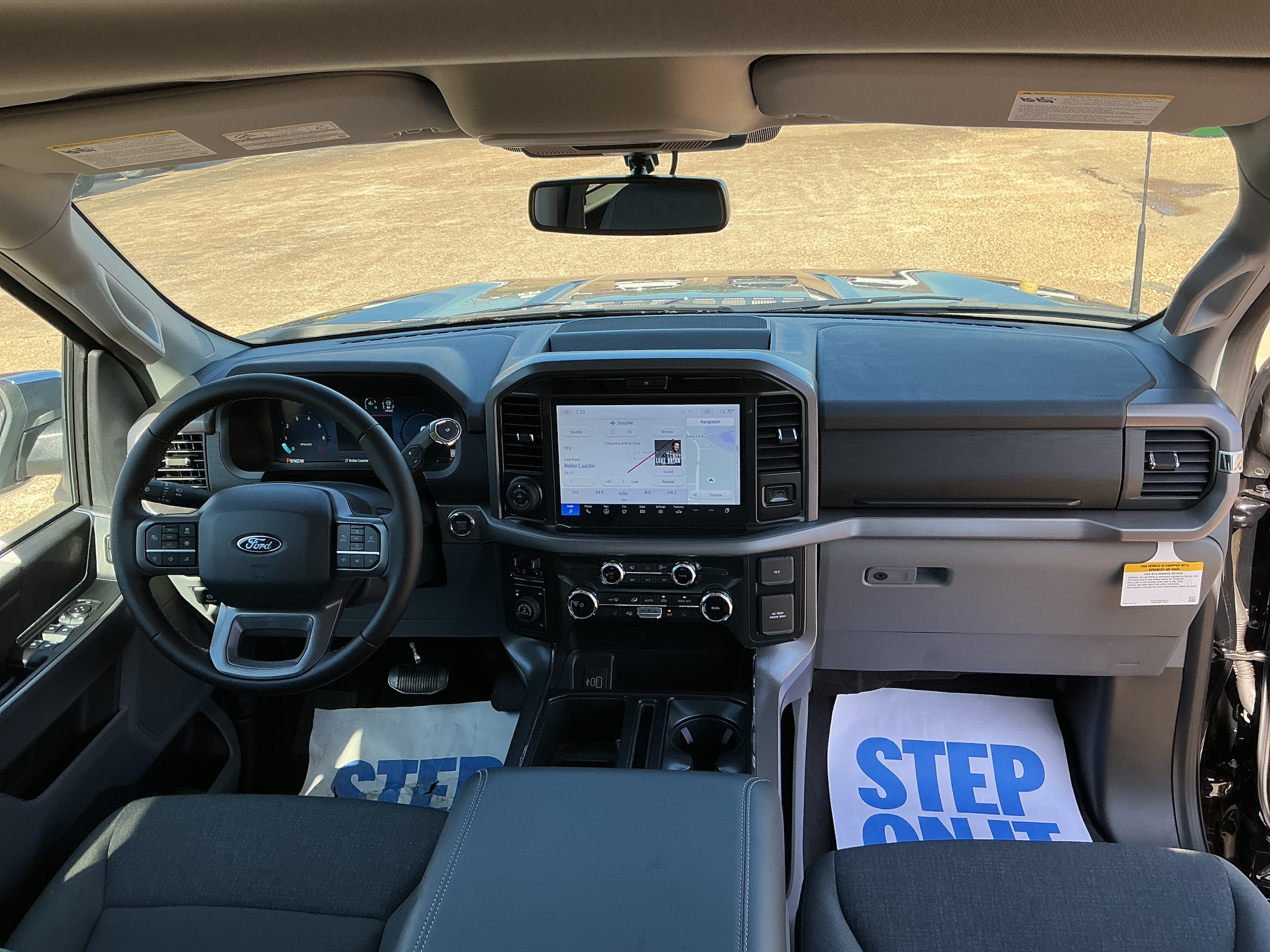 2025 Ford F-150 XLT - Photo 11