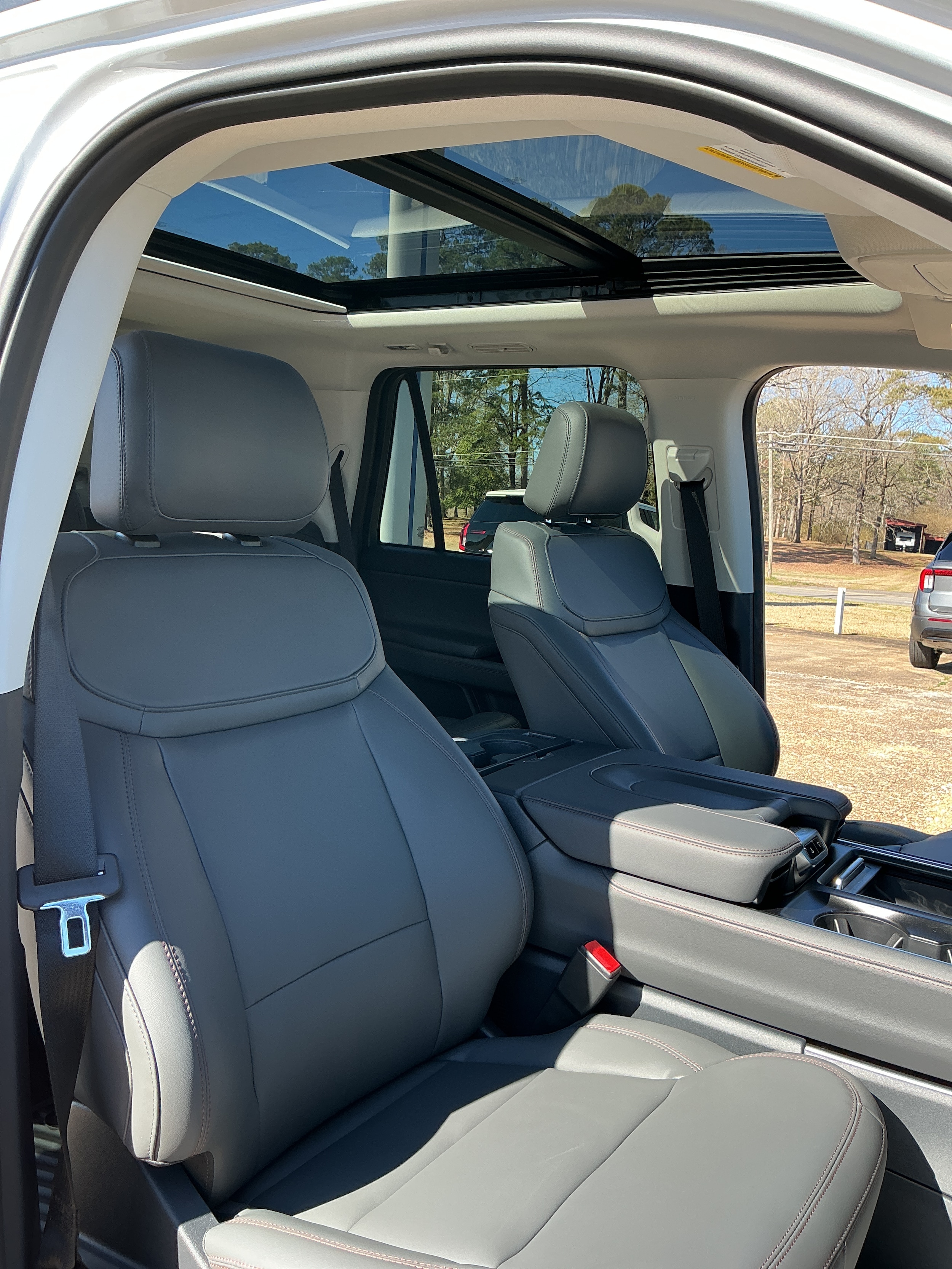 2025 Ford Expedition Active - Photo 11