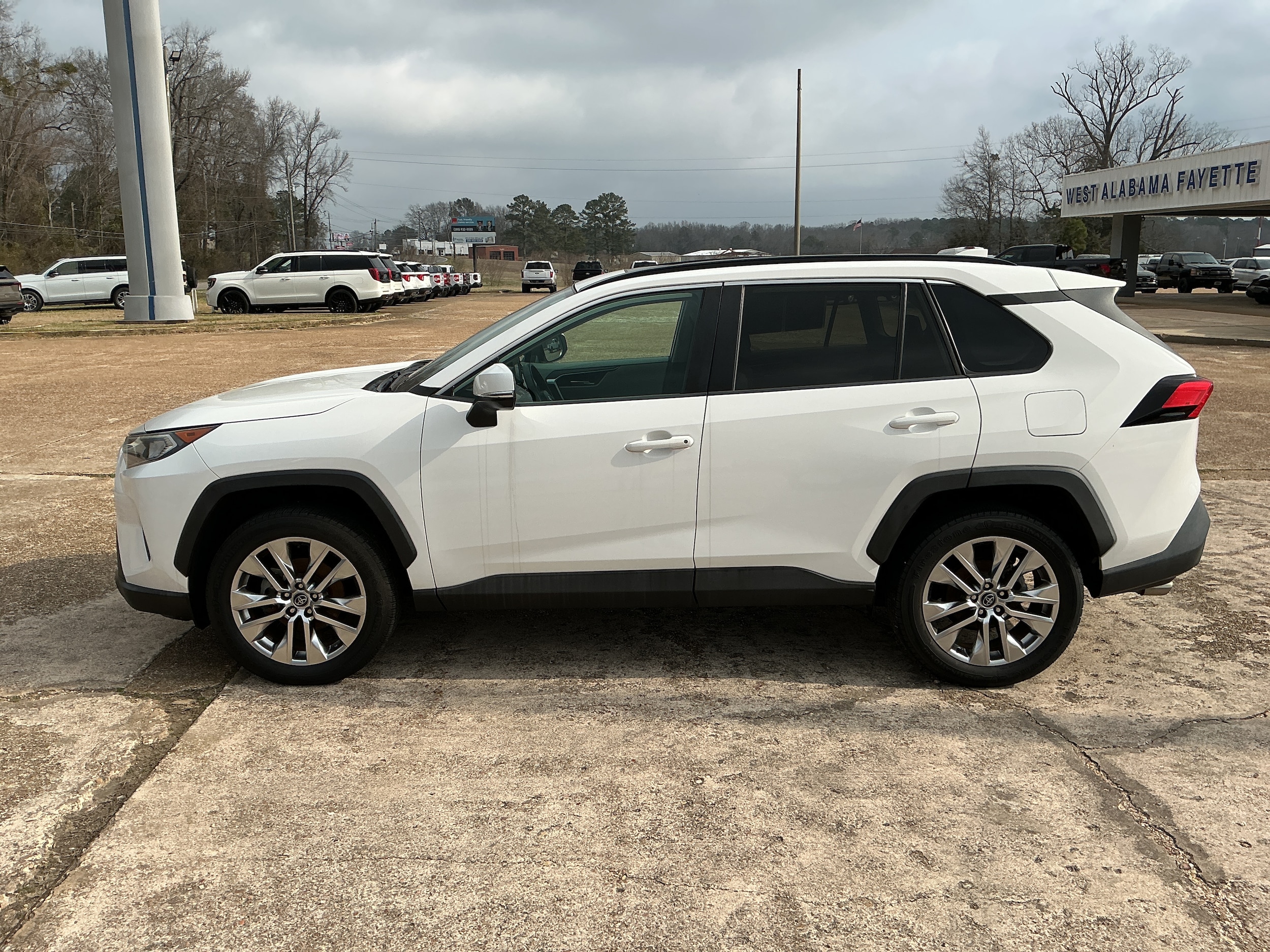 2020 Toyota RAV4 XLE Premium