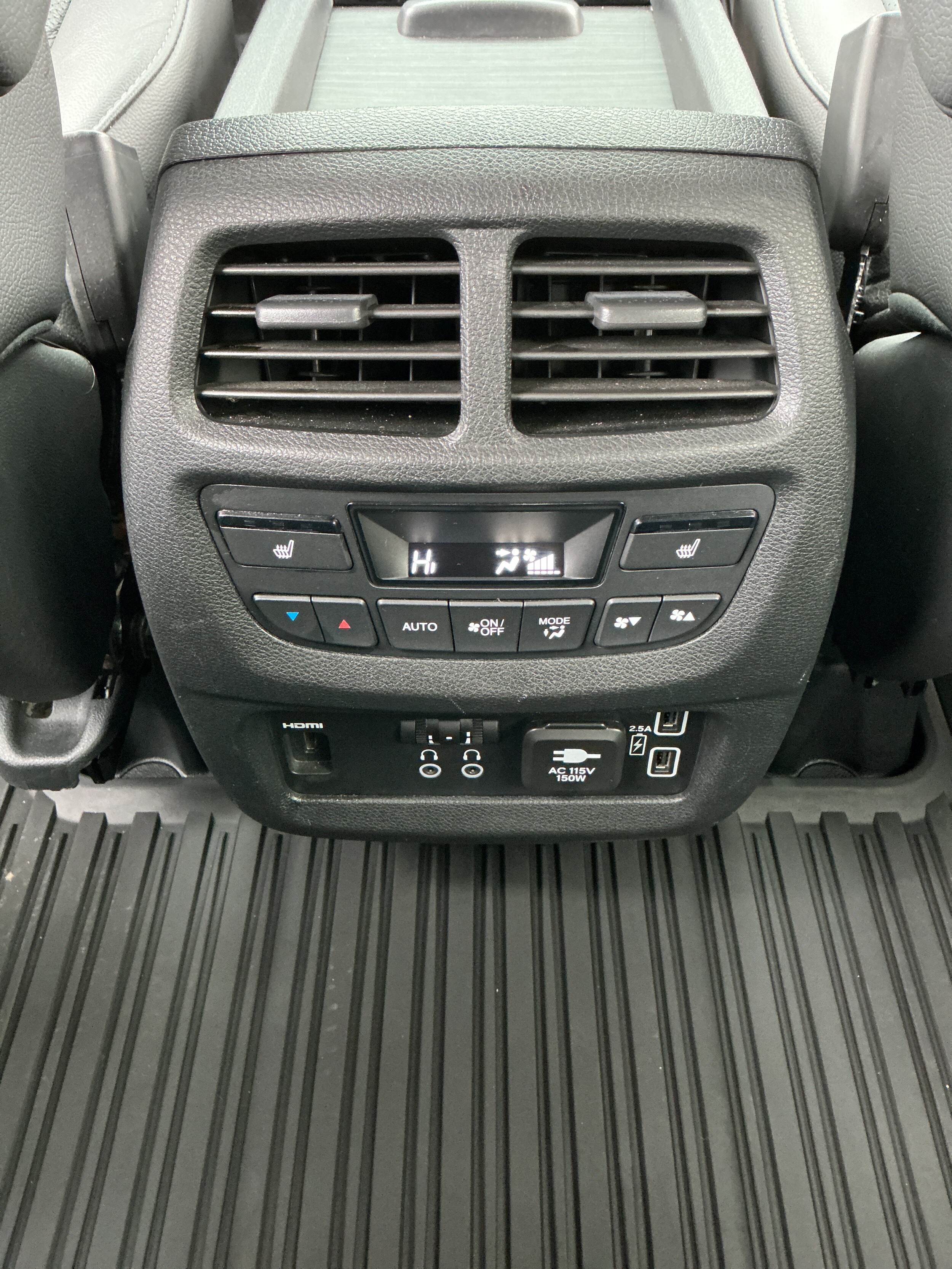 2022 Honda Pilot Elite - Photo 13