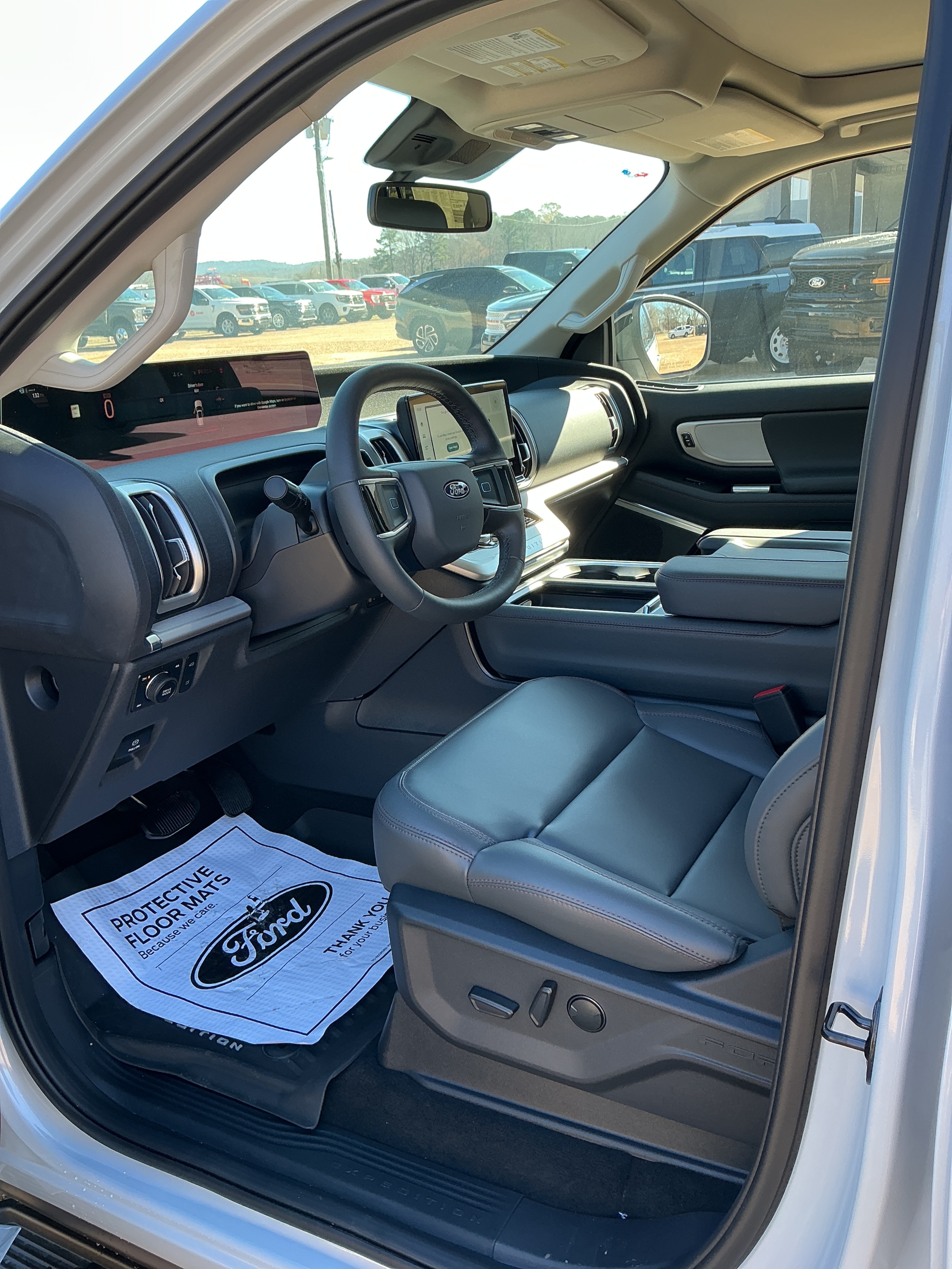 2025 Ford Expedition Active - Photo 7
