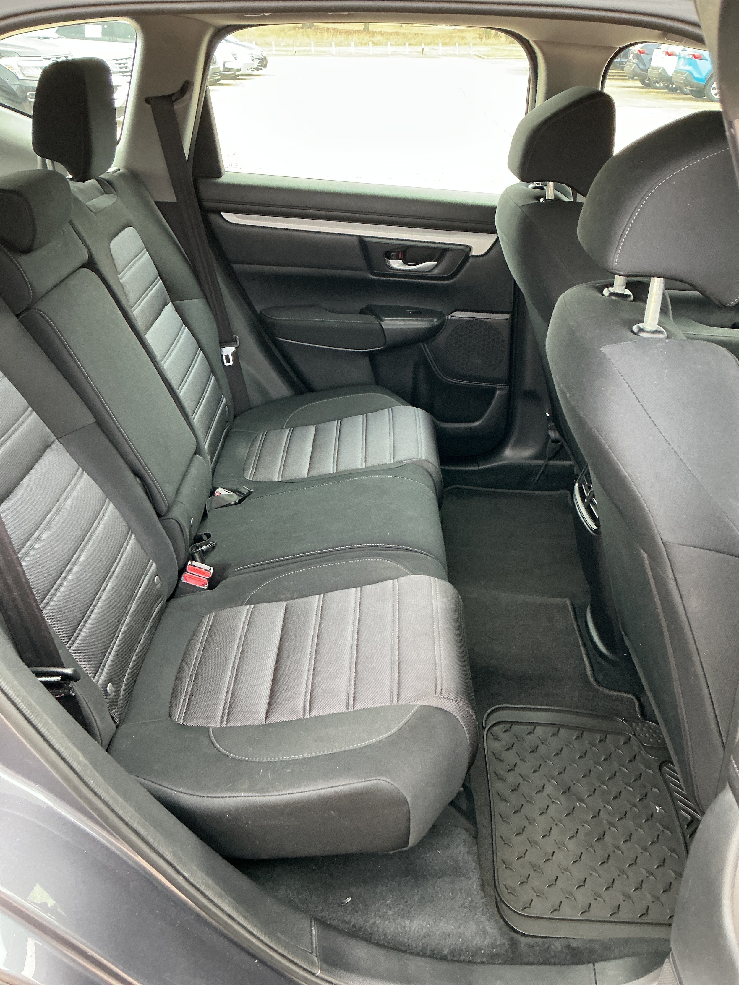 2018 Honda CR-V LX - Photo 9