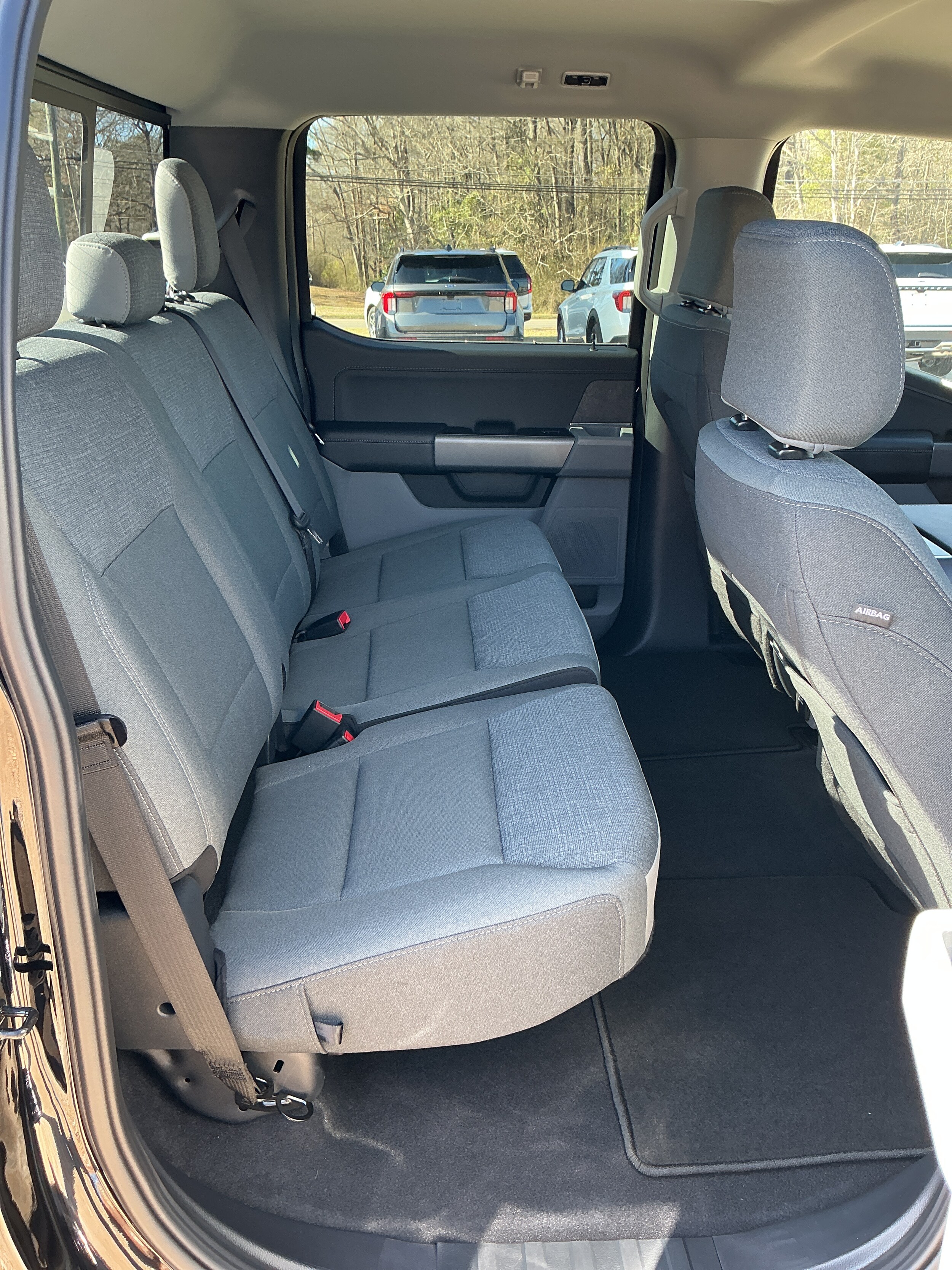 2025 Ford F-150 XLT - Photo 10