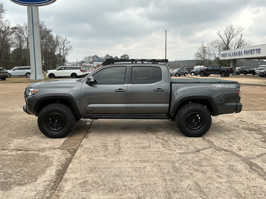 Used 2017 Toyota Tacoma TRD Off Road Crew Cab Short Bed Truck