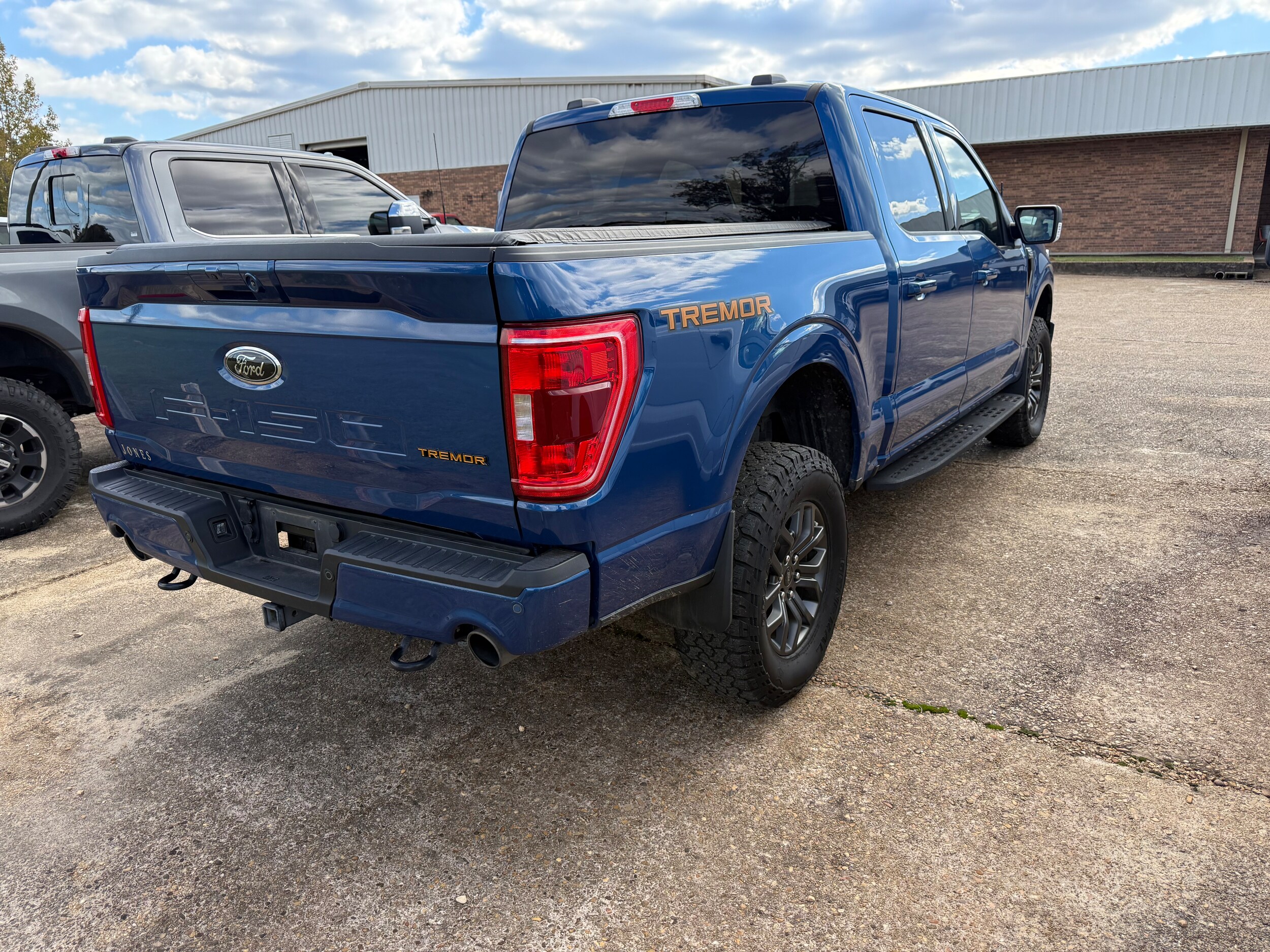 2022 Ford F-150 Tremor photo 3