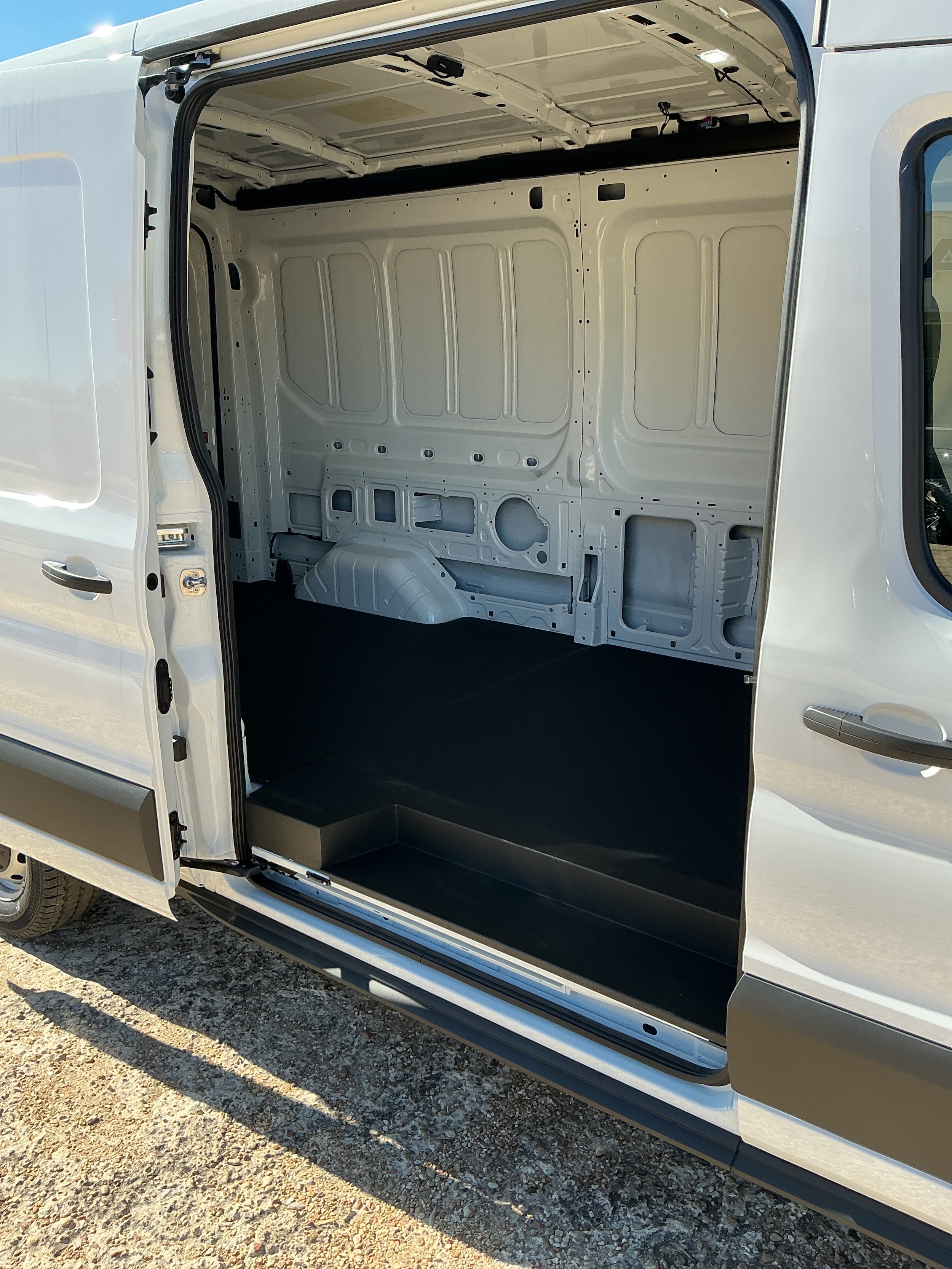 2026 Ford Transit Van Base - Photo 8