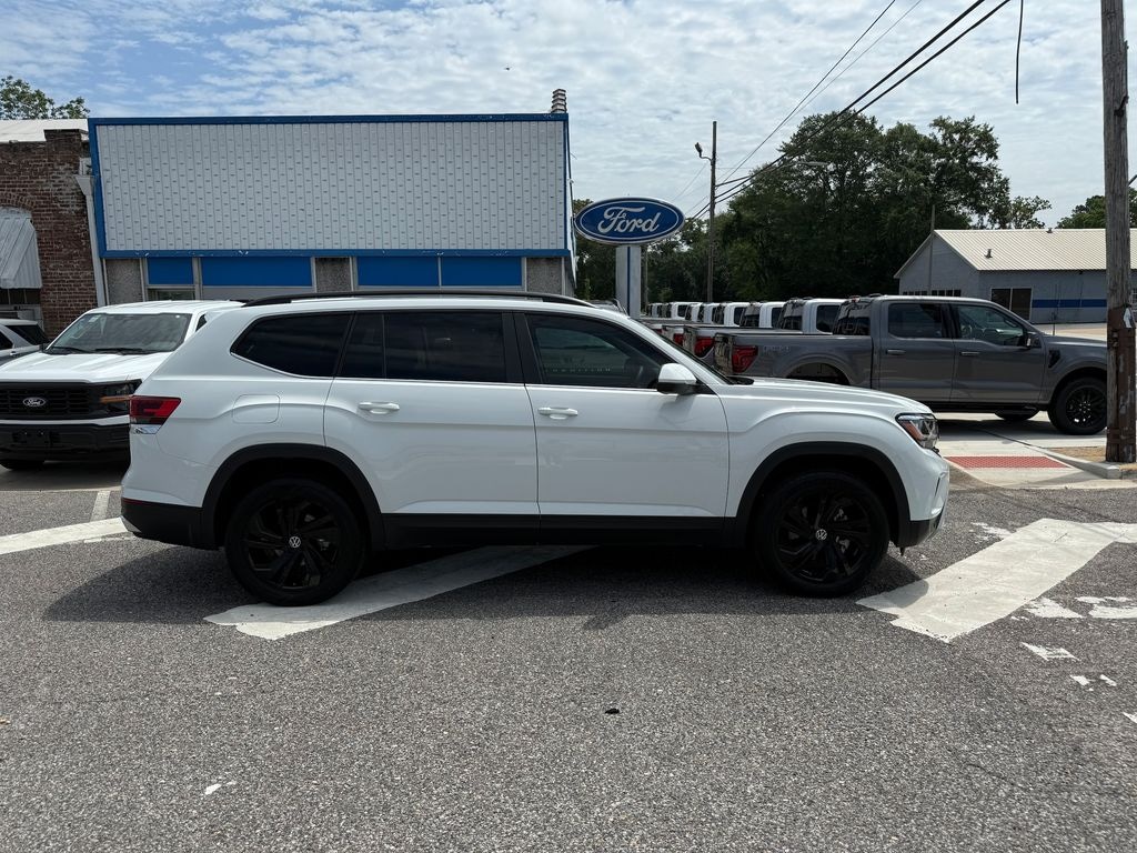 Used 2023 Volkswagen Atlas 3.6L V6 SE w/Technology SUV