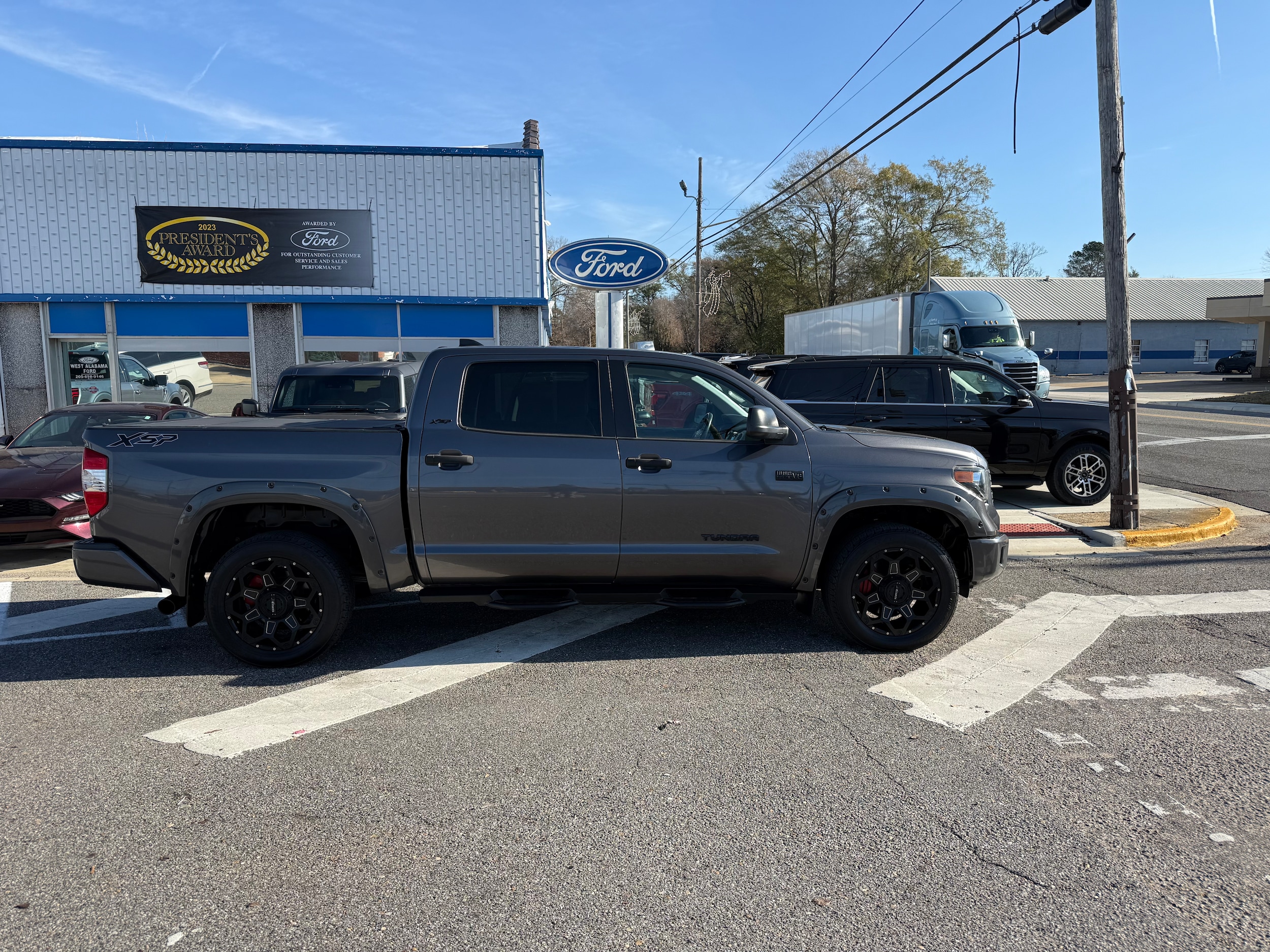 2021 Toyota Tundra SR5's photo