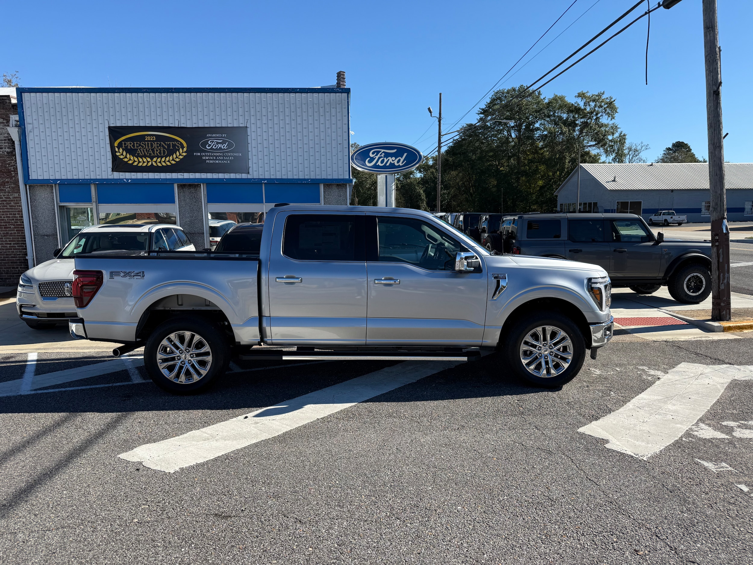 2025 Ford F-150 Lariat's photo