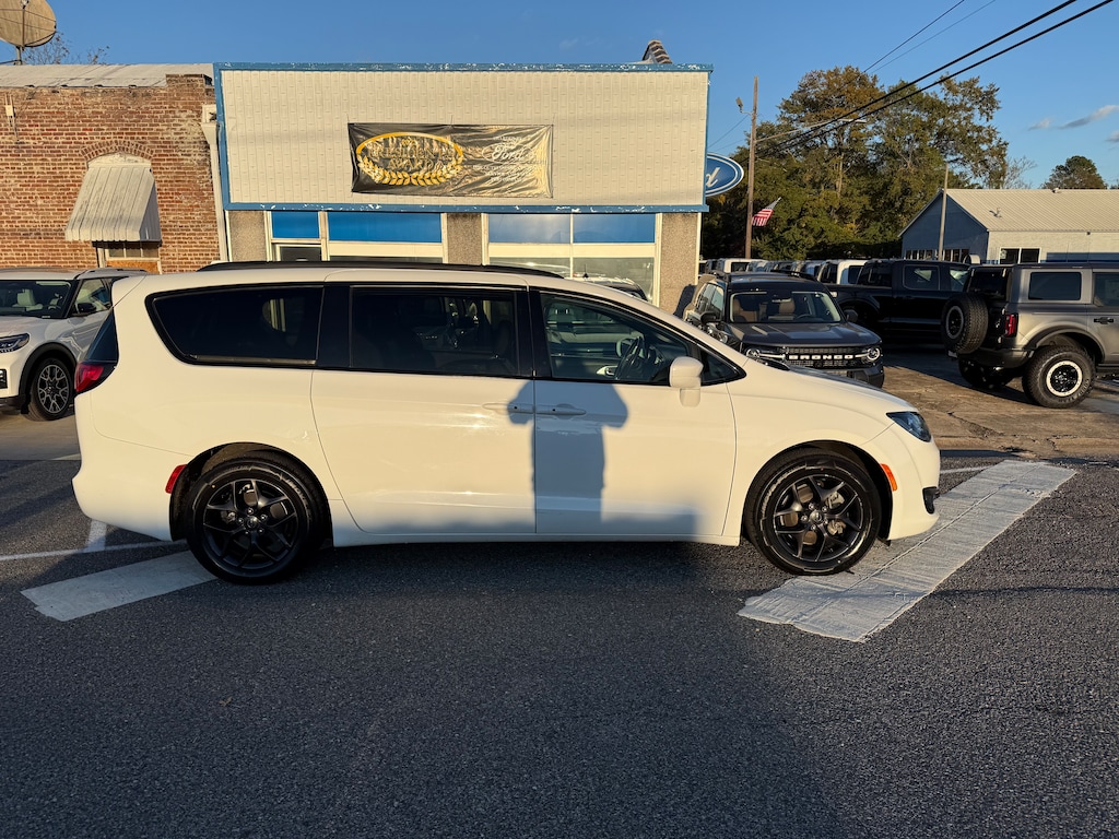 Used 2020 Chrysler Pacifica Touring L Van Passenger Van