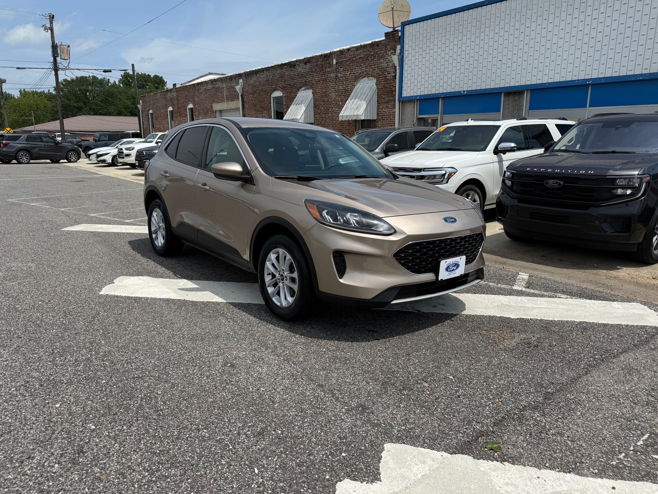 Used 2020 Ford Escape SE with VIN 1FMCU9G62LUA74920 for sale in Sulligent, AL