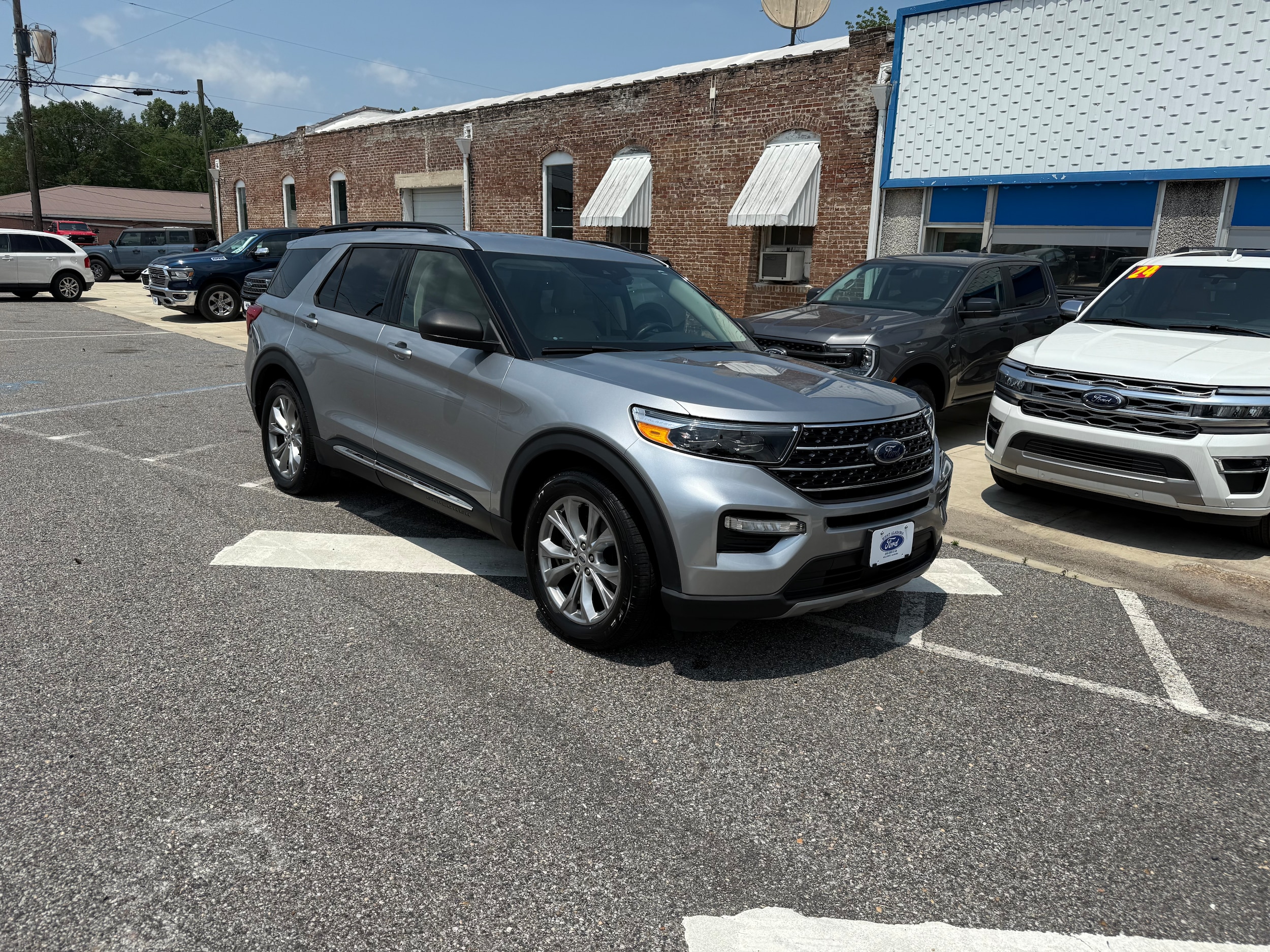 Used 2021 Ford Explorer XLT with VIN 1FMSK7DH6MGA37607 for sale in Sulligent, AL