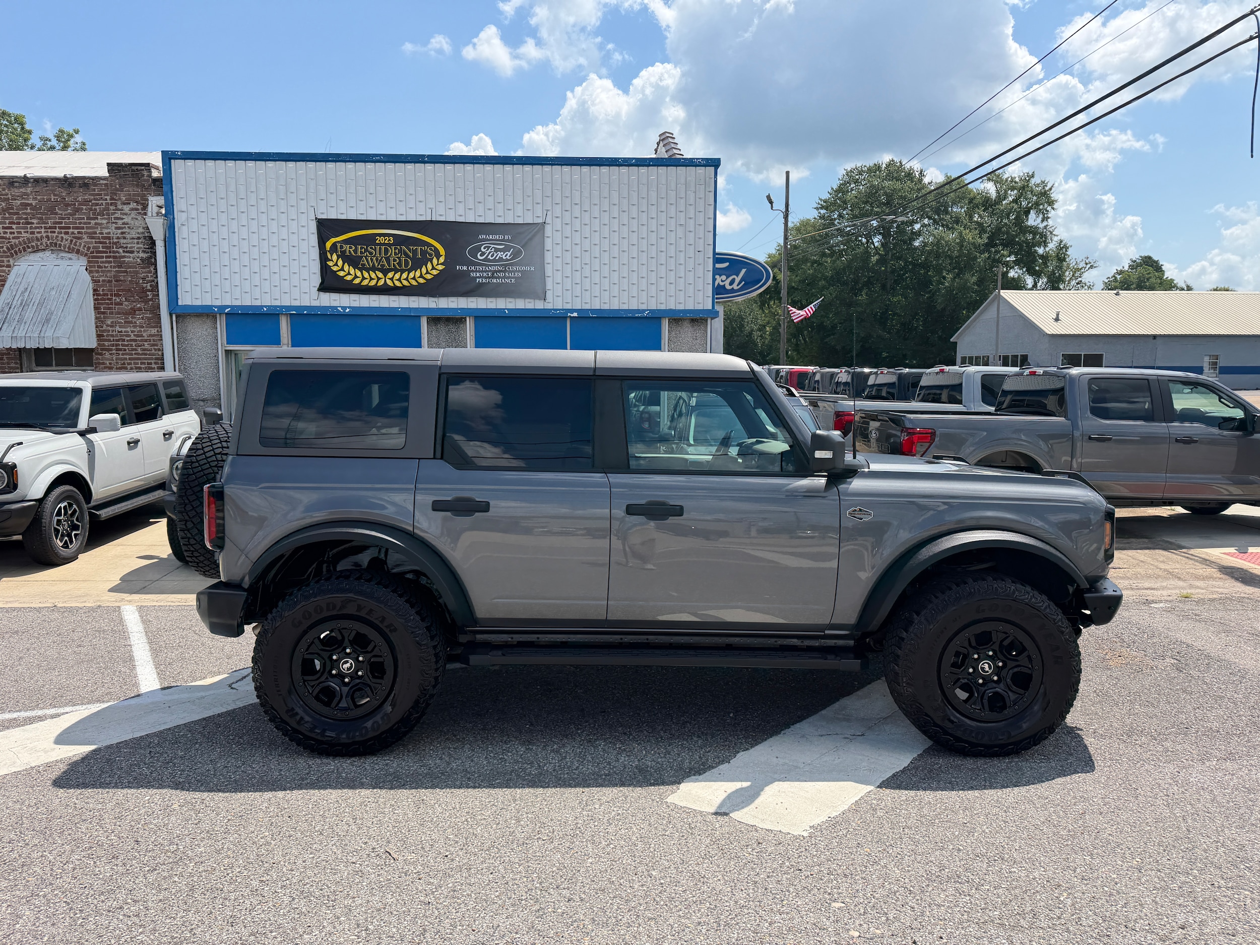 2024 Ford Bronco Wildtrak 4x4's photo