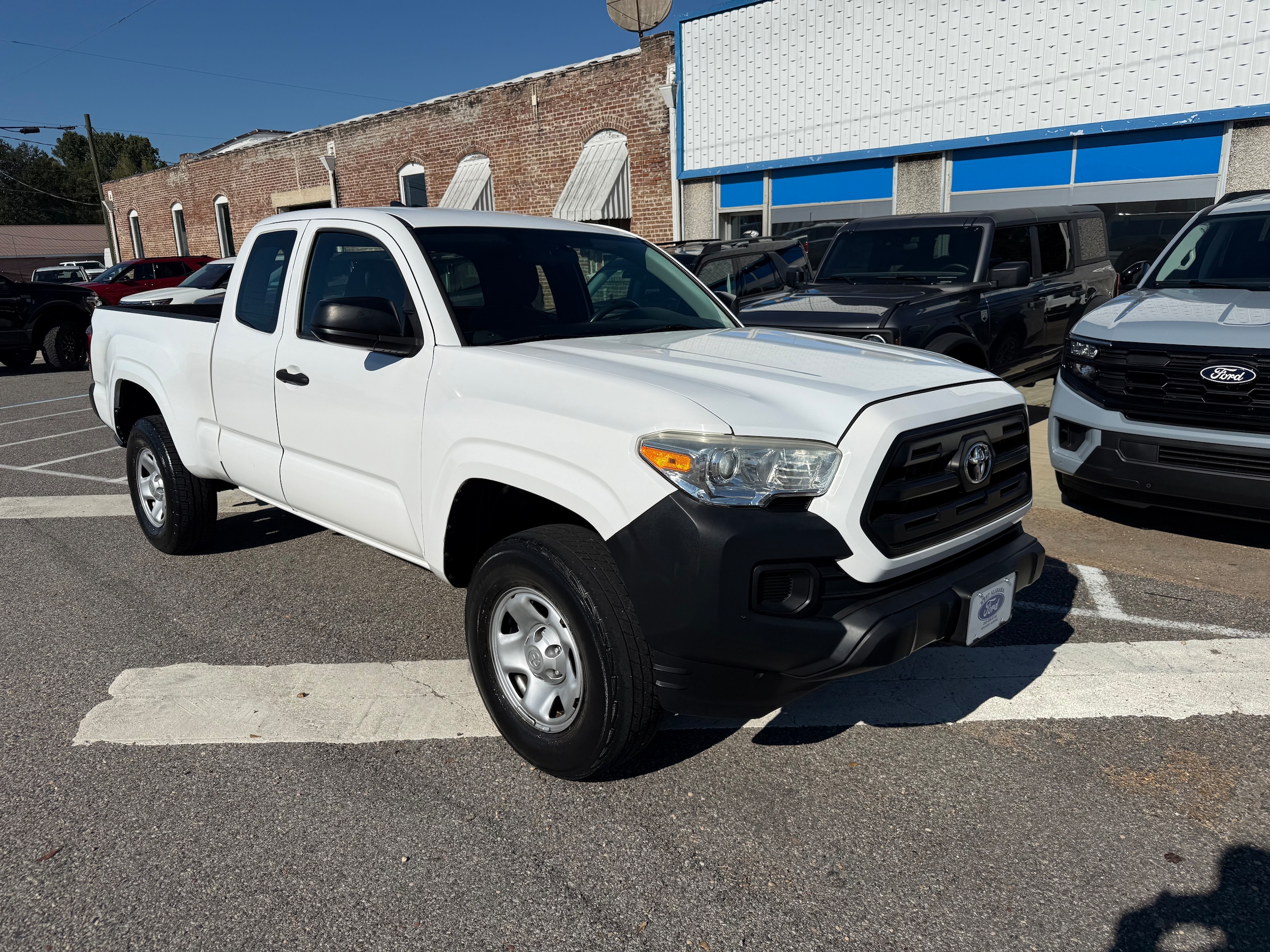 Used 2016 Toyota Tacoma SR with VIN 5TFRX5GN8GX072888 for sale in Sulligent, AL