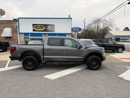 2025 Ford F-150 Raptor TRUCK