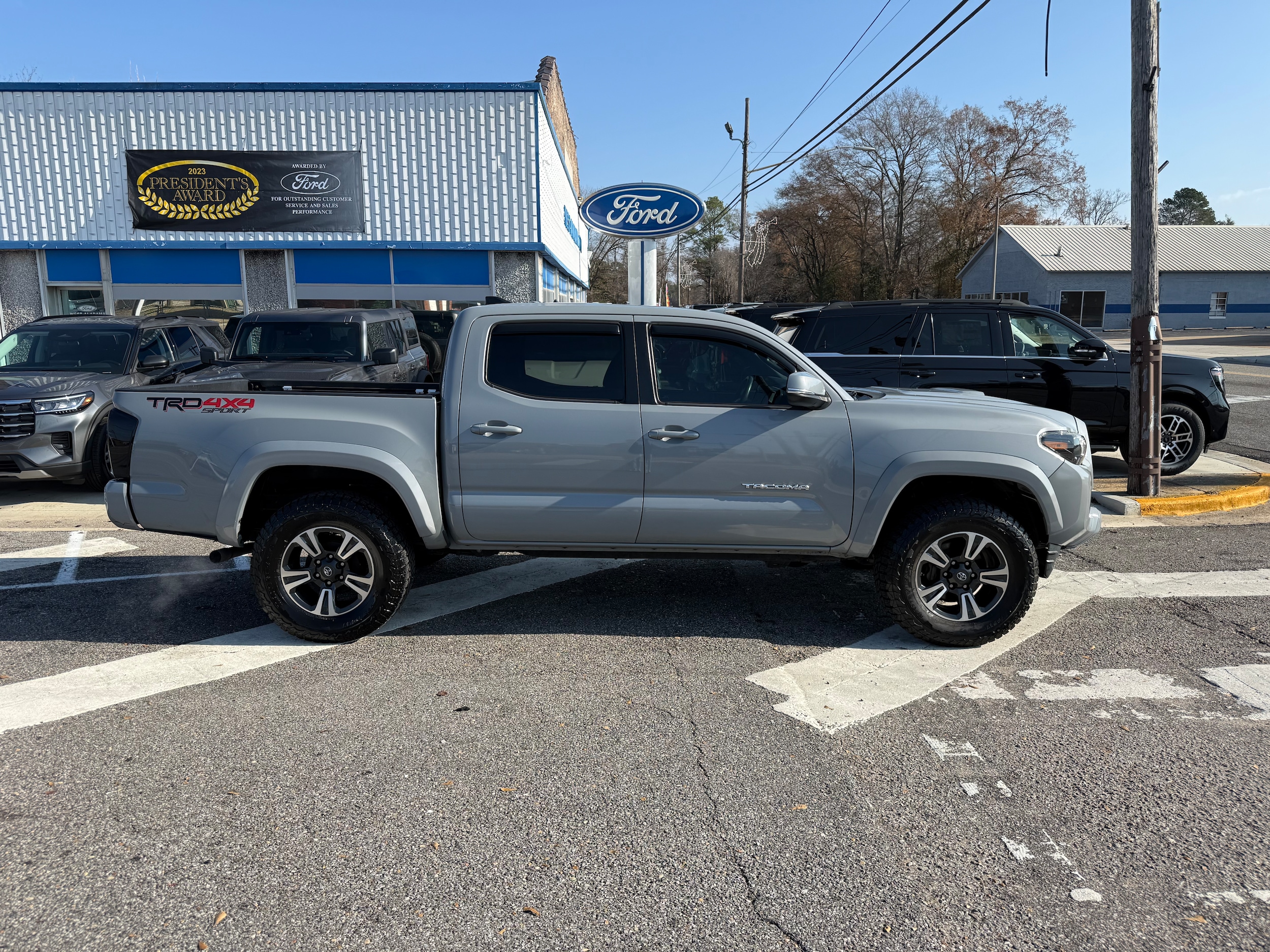 2019 Toyota Tacoma TRD Sport's photo