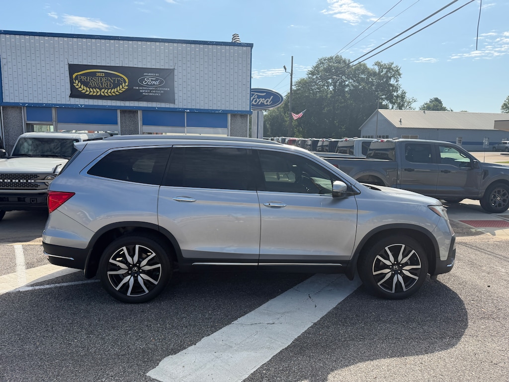 Used 2021 Honda Pilot Touring 8 Passenger 2WD SUV