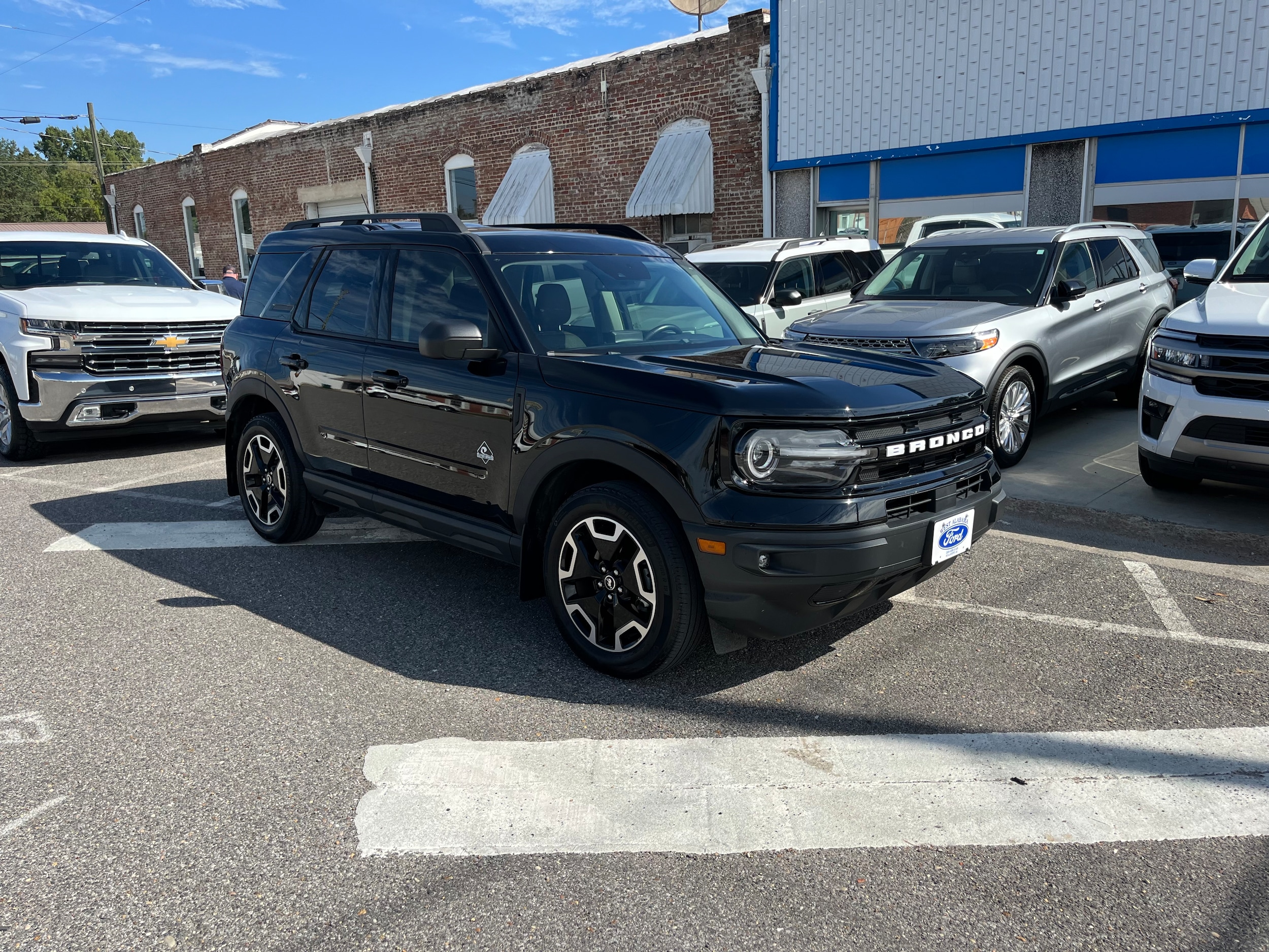 Used 2021 Ford Bronco Sport Outer Banks with VIN 3FMCR9C63MRA34054 for sale in Sulligent, AL