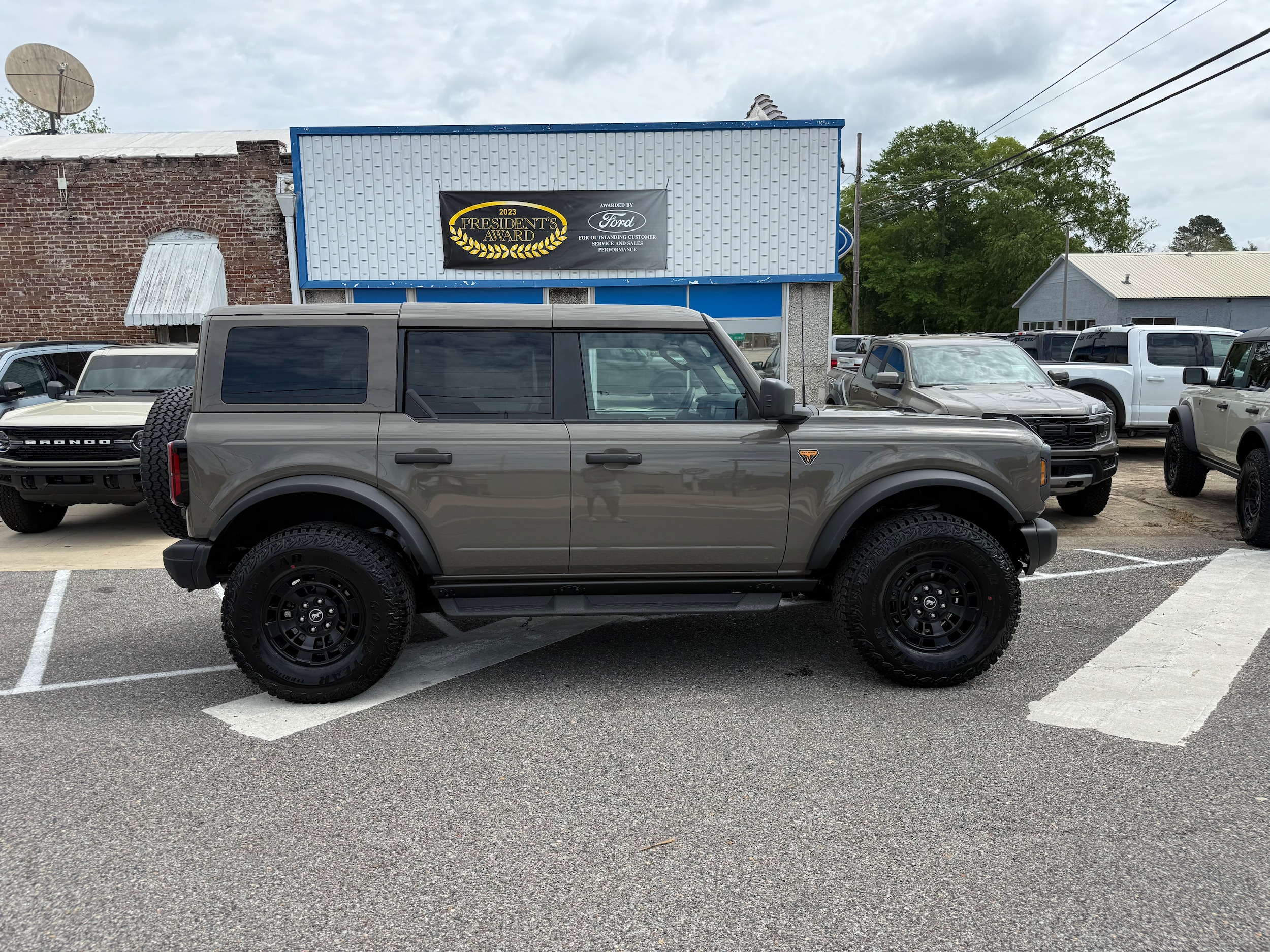 2026 Ford Bronco Badlands 4x4's photo