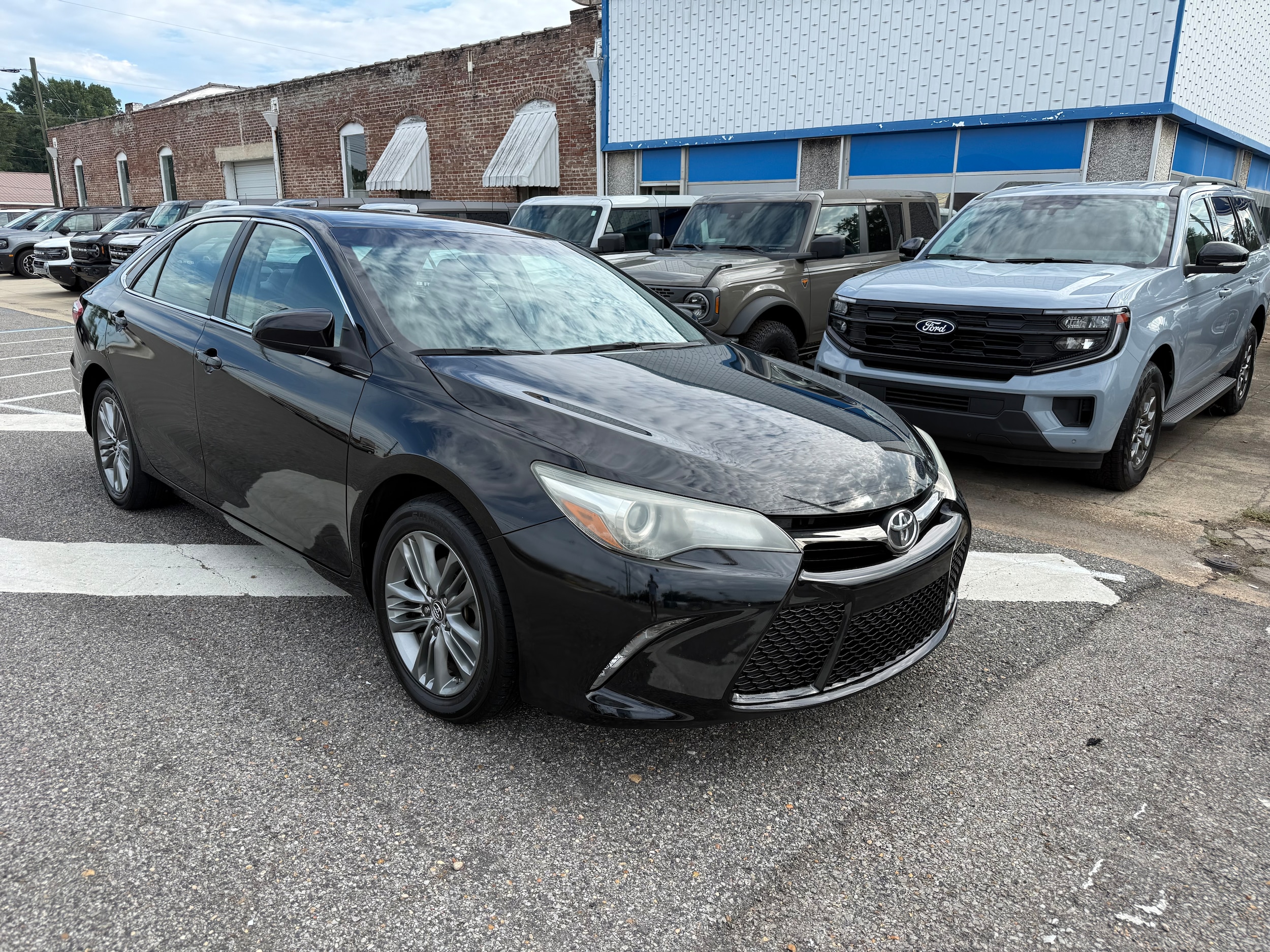 Used 2015 Toyota Camry LE with VIN 4T1BF1FK2FU927813 for sale in Sulligent, AL