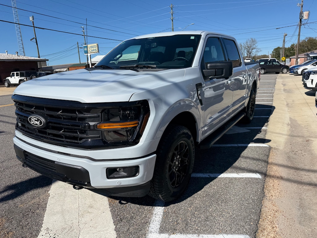 New 2025 Ford F-150 XLT TRUCK