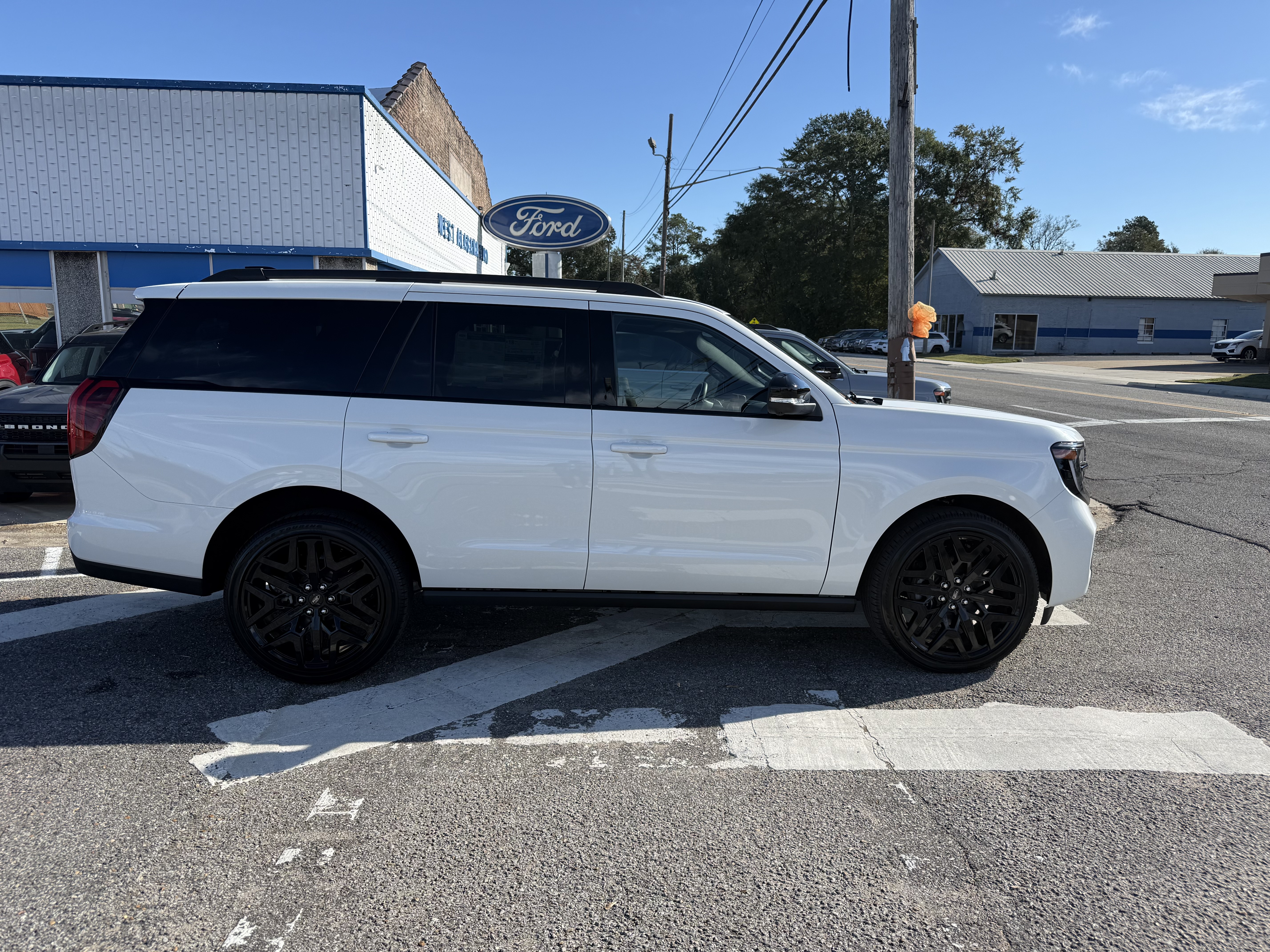 2027 Ford Expedition Platinum SUV