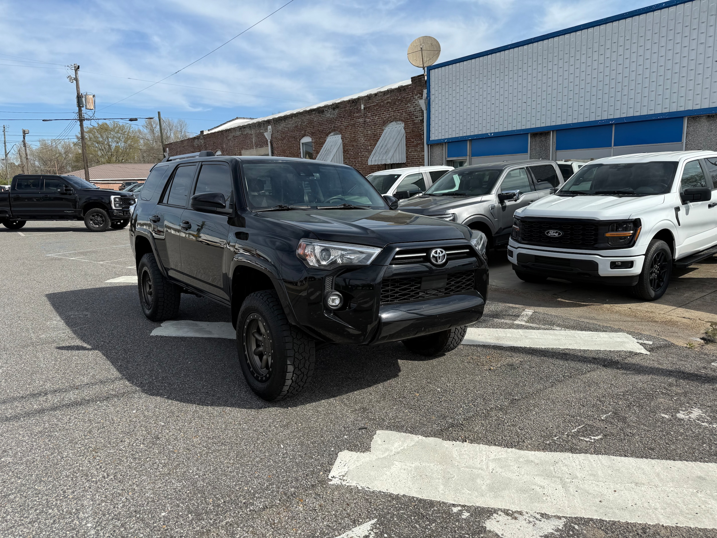 Used 2021 Toyota 4Runner SR5 with VIN JTEMU5JR5M5864501 for sale in Sulligent, AL