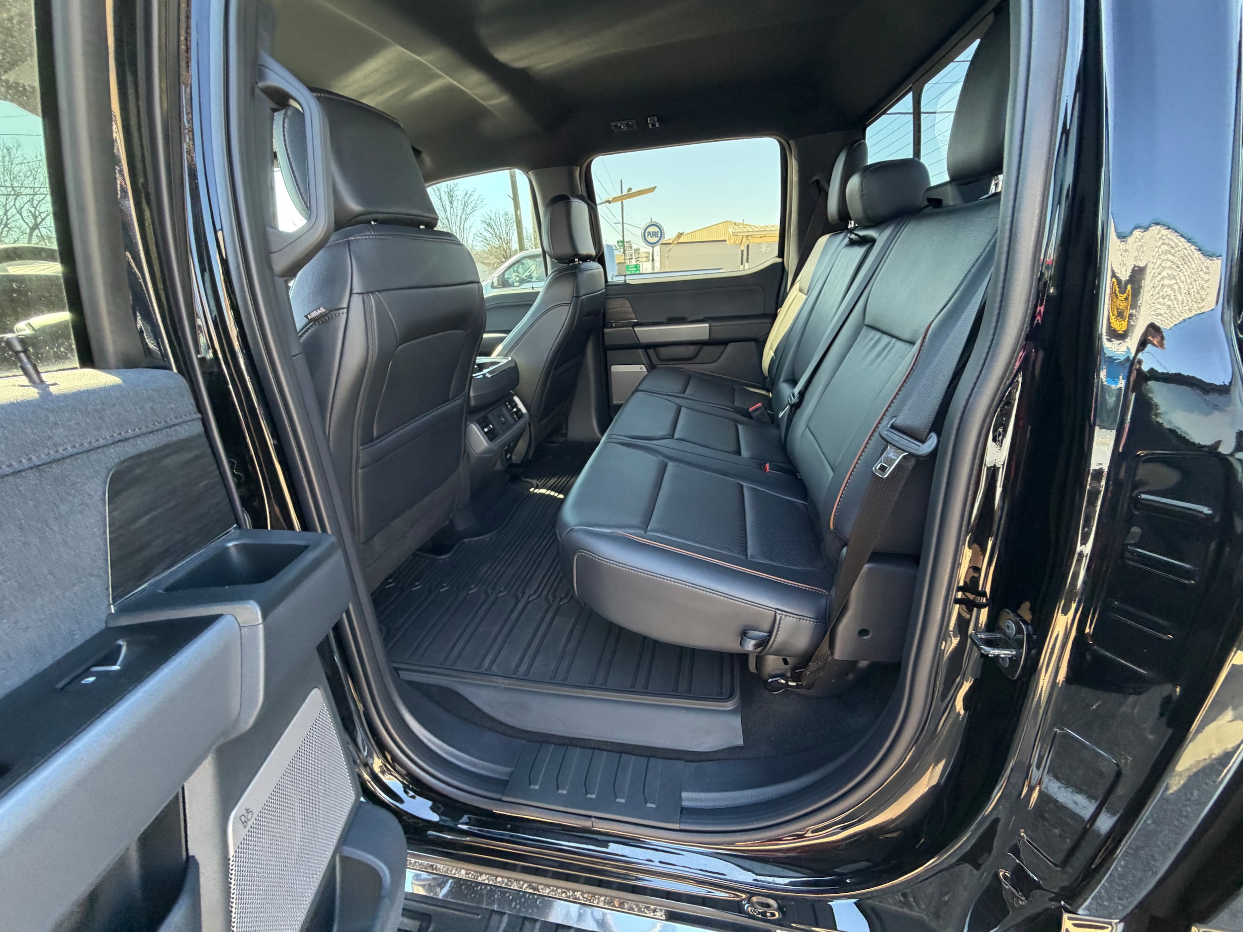 2025 Ford F-150 Lariat - Photo 10