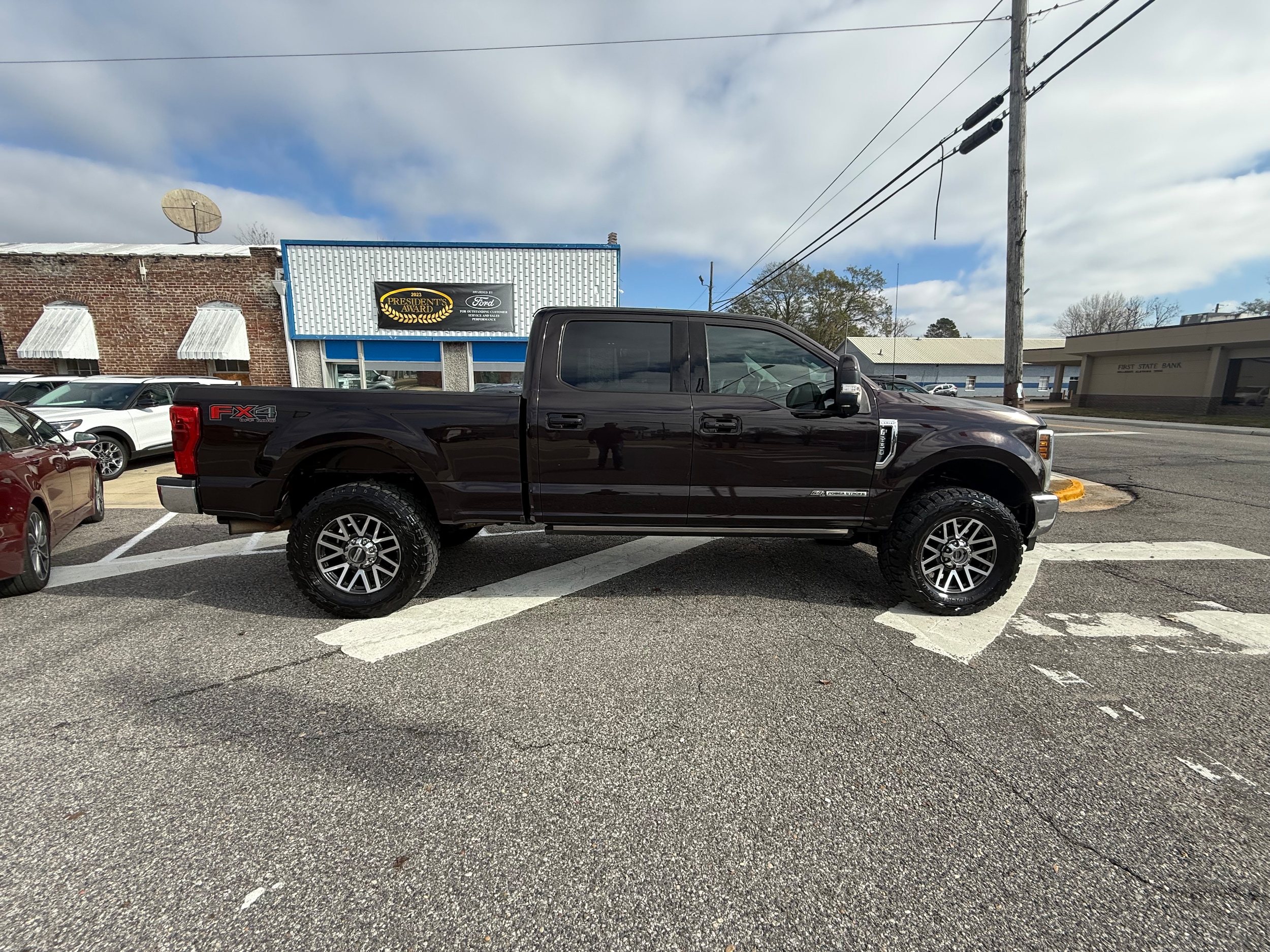 2019 Ford F-250 Super Duty Lariat's photo