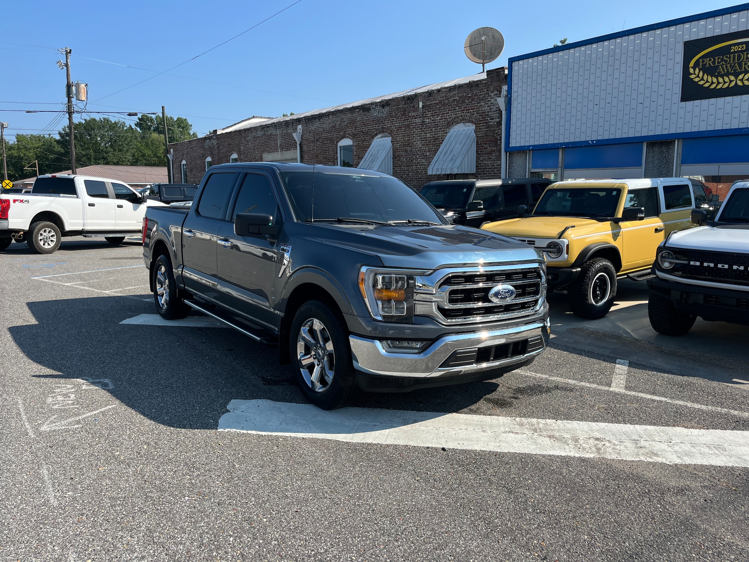 Used 2022 Ford F-150 XLT with VIN 1FTEW1CP1NFC10775 for sale in Sulligent, AL