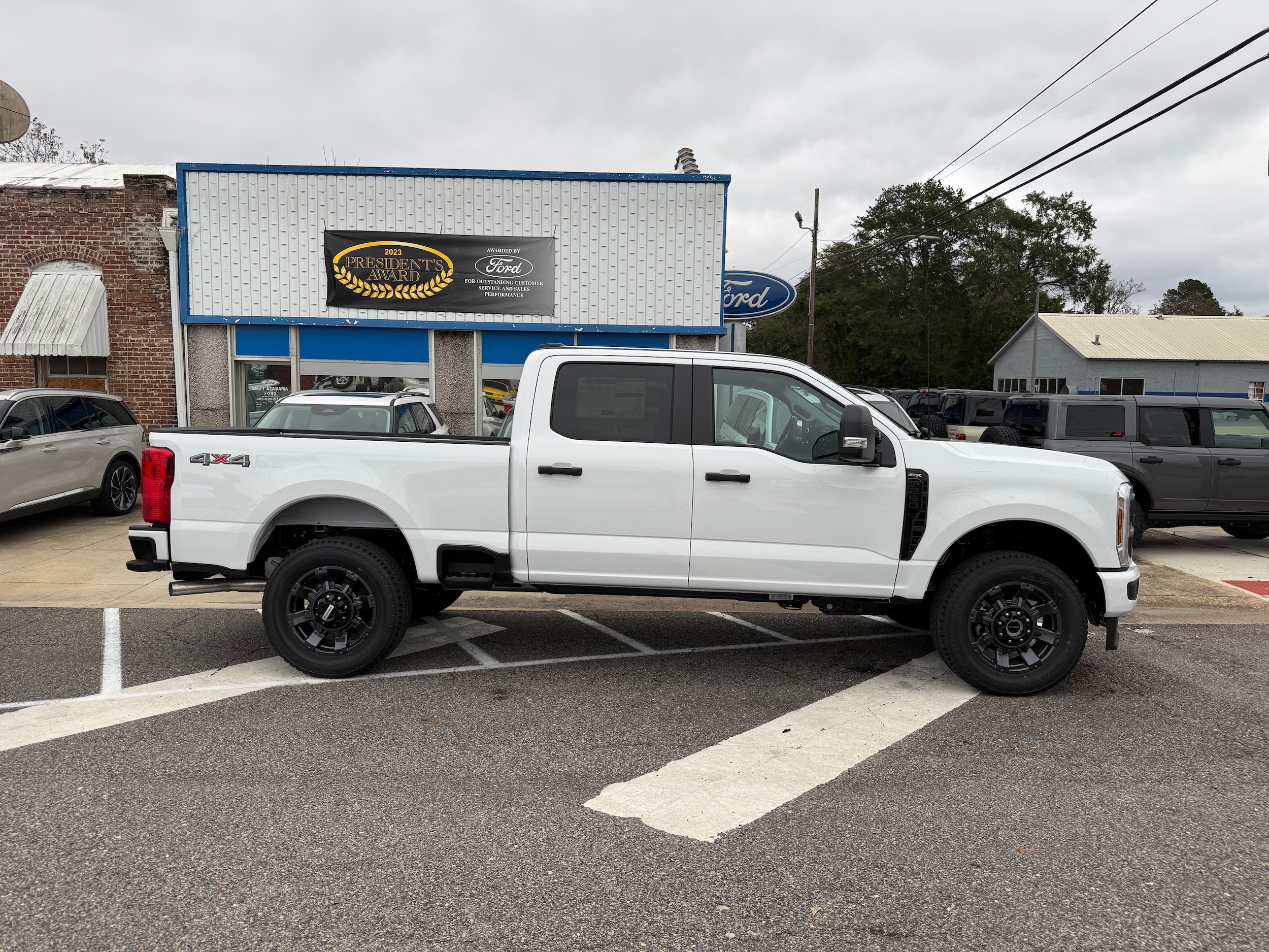 2026 Ford F-250 Super Duty XL's photo