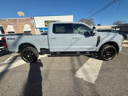 2026 Ford Super Duty F-250 Lariat TRUCK