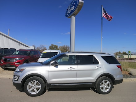 2017 Ford Explorer XLT XLT 4WD