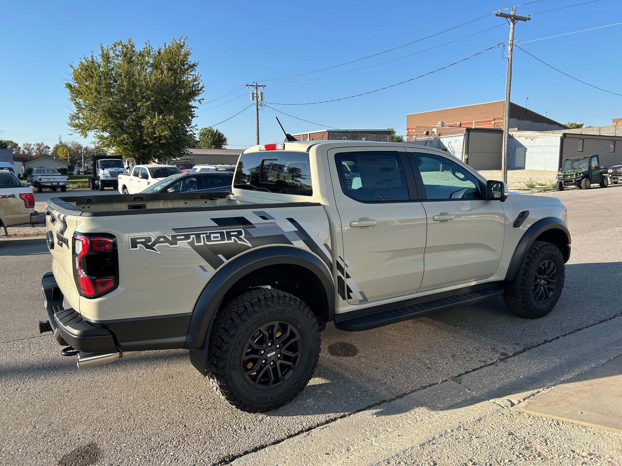 2025 Ford Ranger Raptor photo 3