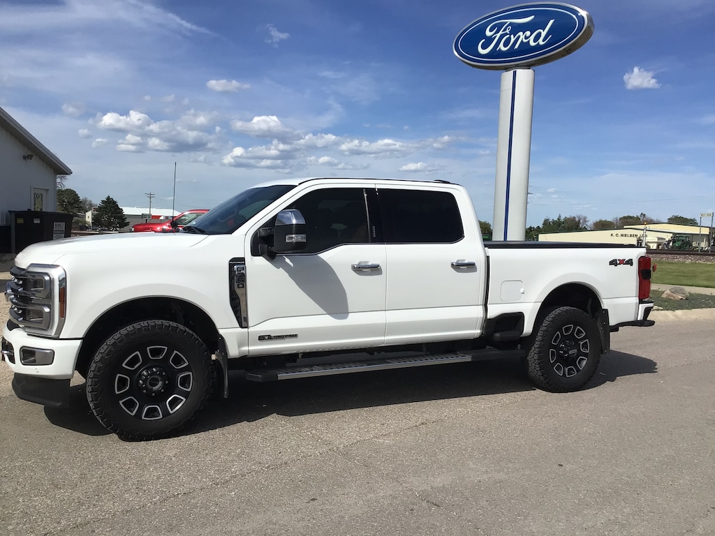 Used 2024 Ford Super Duty F-350 SRW Platinum