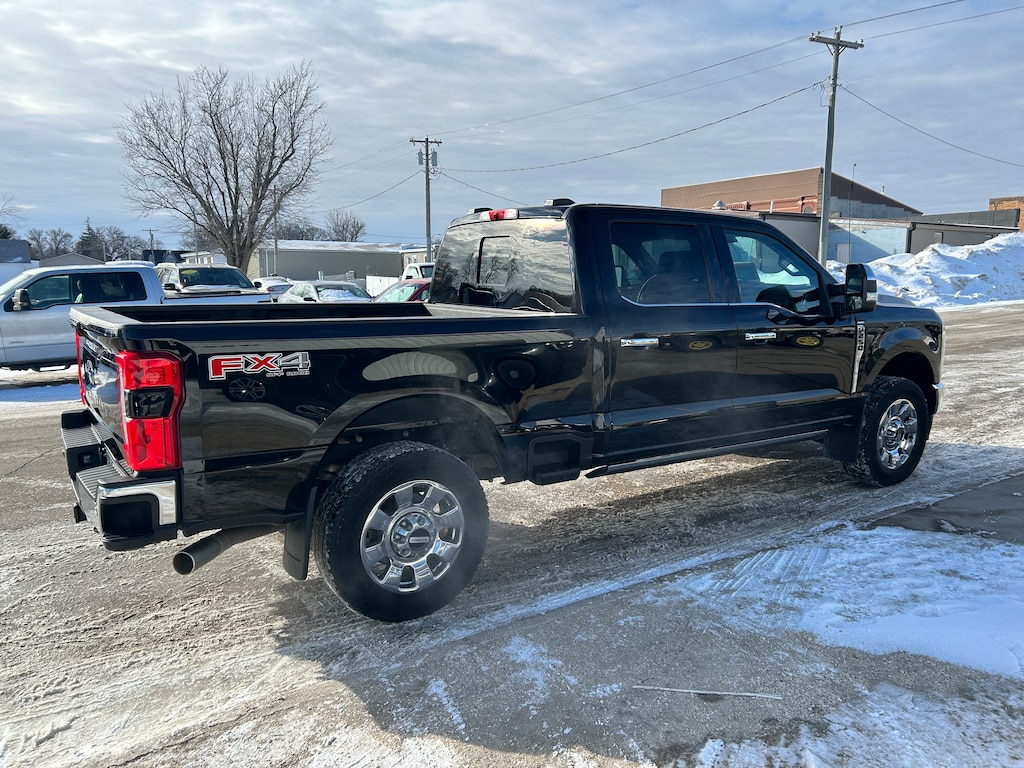 Used 2024 Ford Super Duty F-250 SRW LARIAT