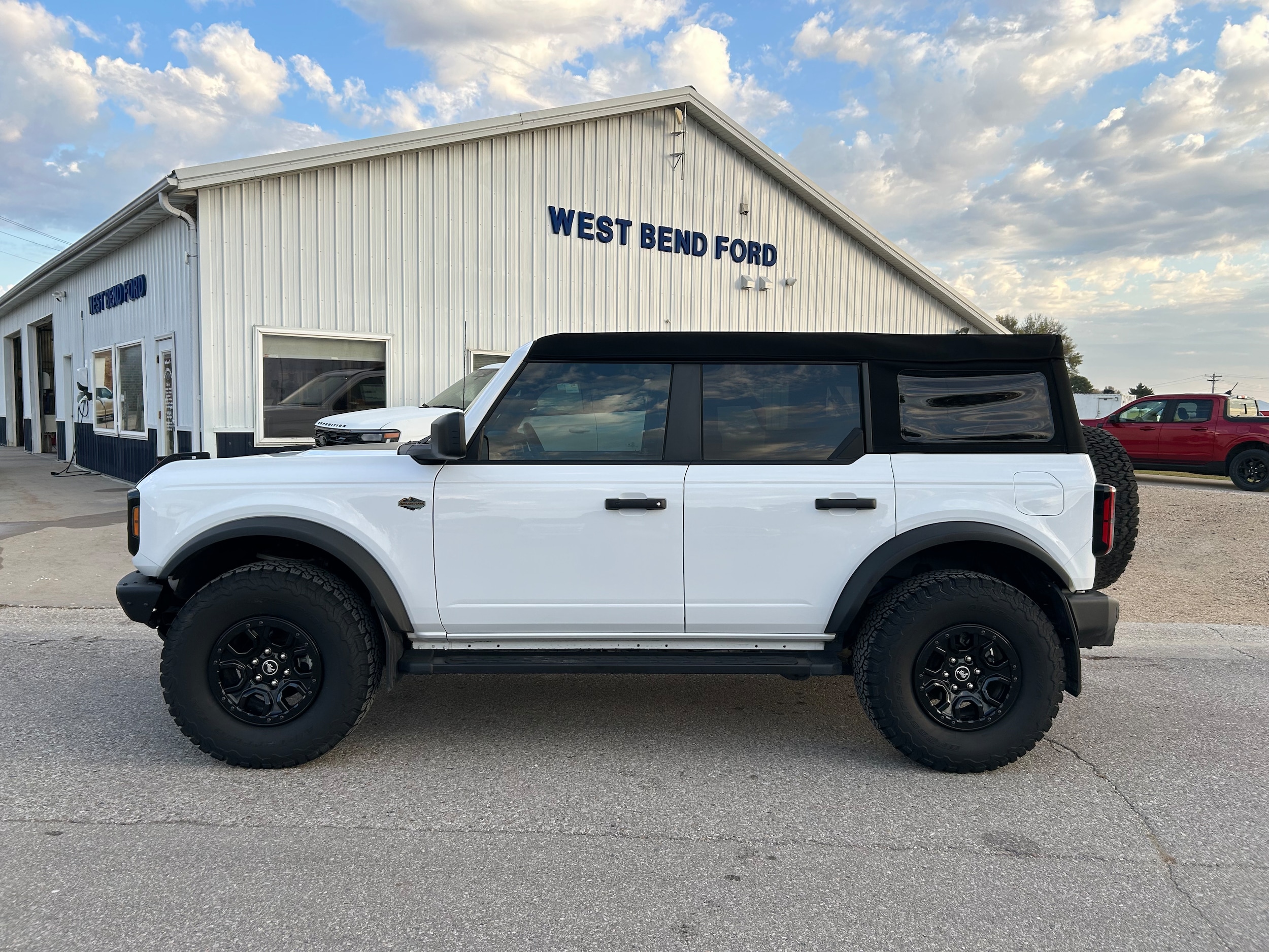 2024 Ford Bronco 4-Door Wildtrak's photo