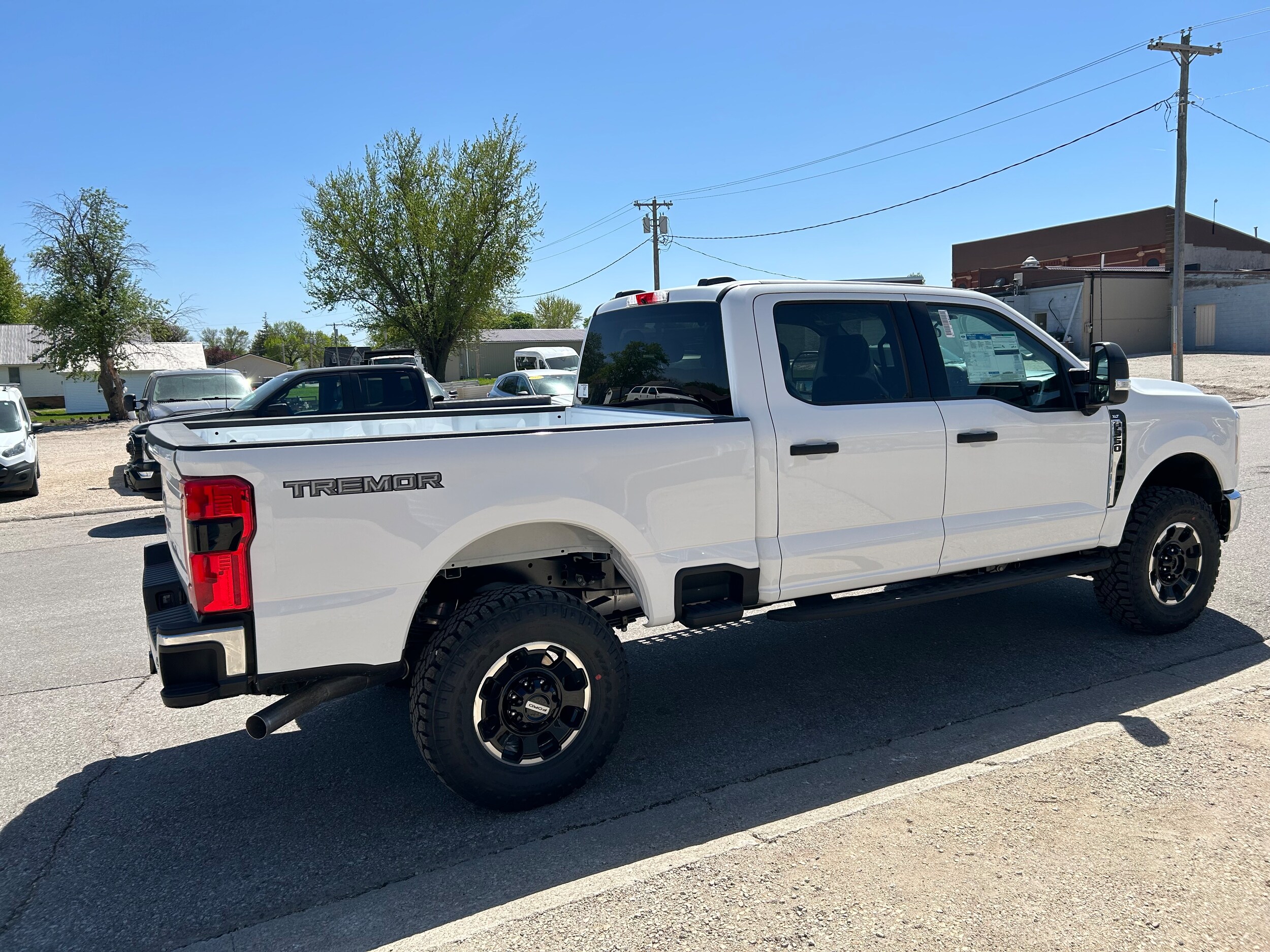 2025 Ford F-350 XLT photo 3