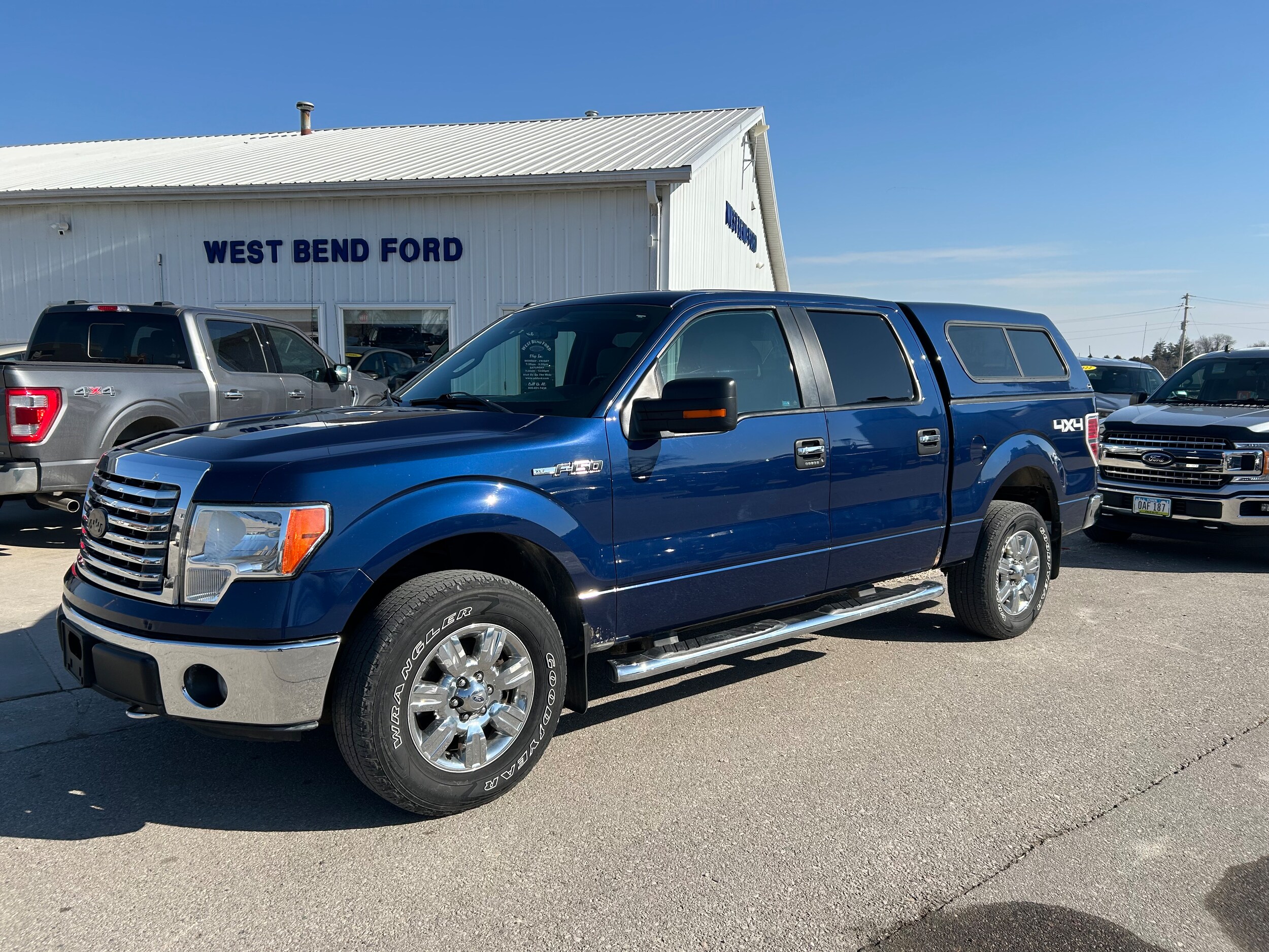 2011 Ford F-150 XLT photo 2