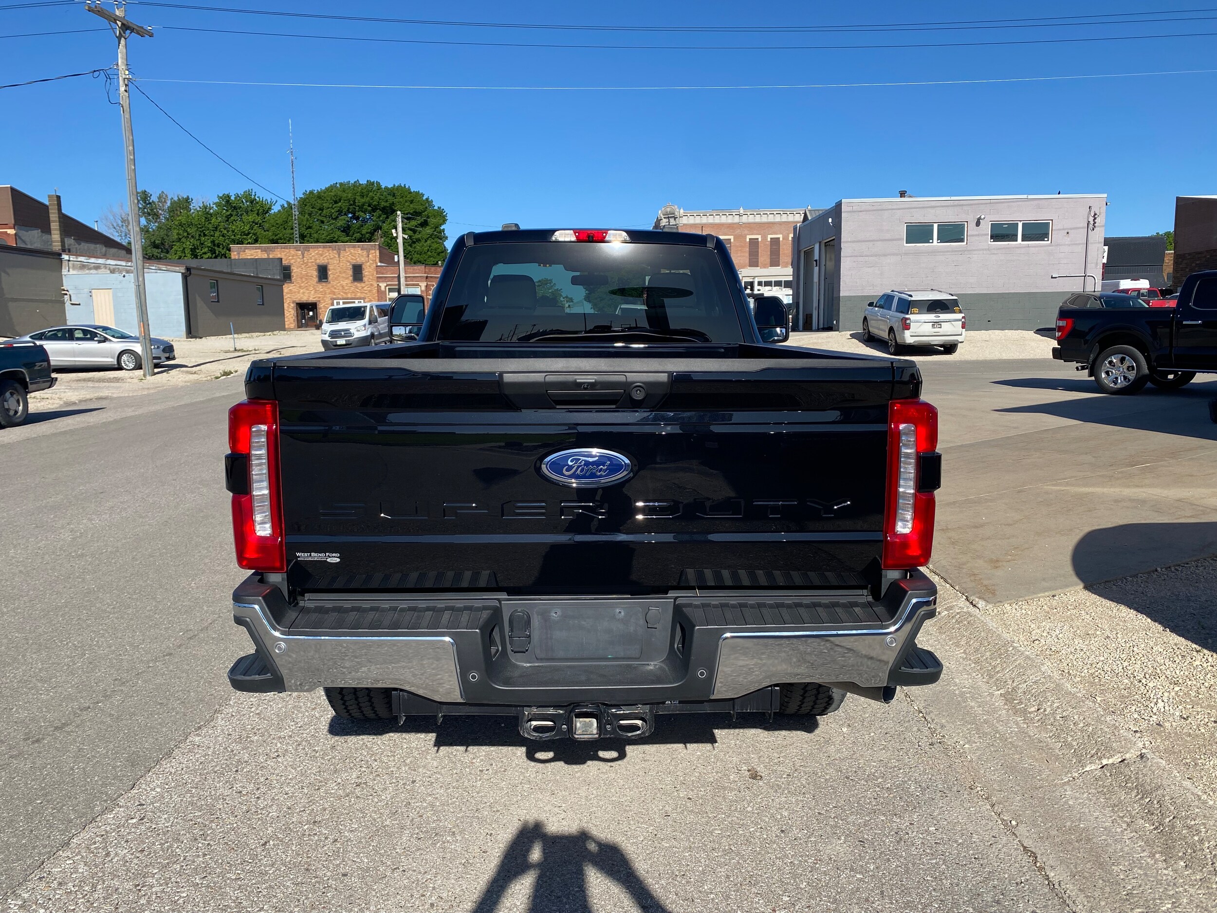 2023 Ford F-350 XLT photo 4