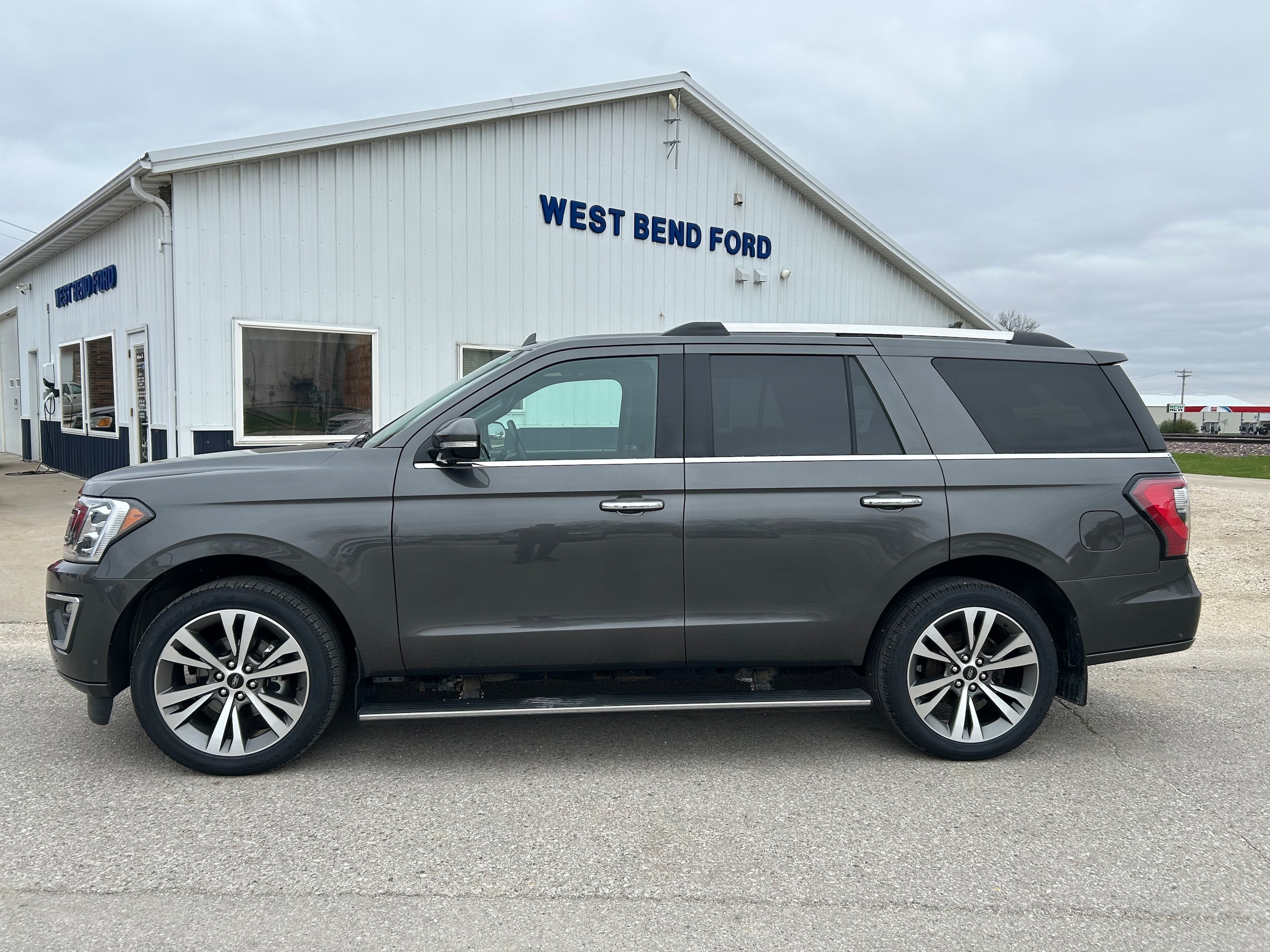 2021 Ford Expedition Limited 4X4's photo