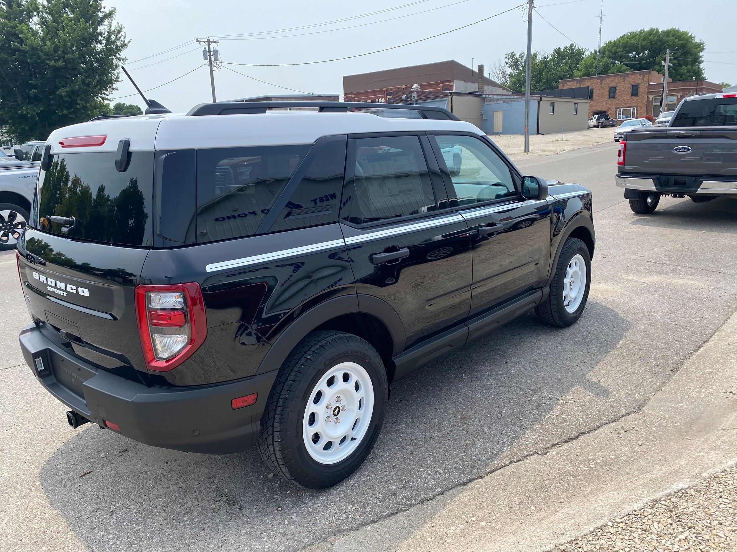 2024 Ford Bronco Sport Heritage photo 3
