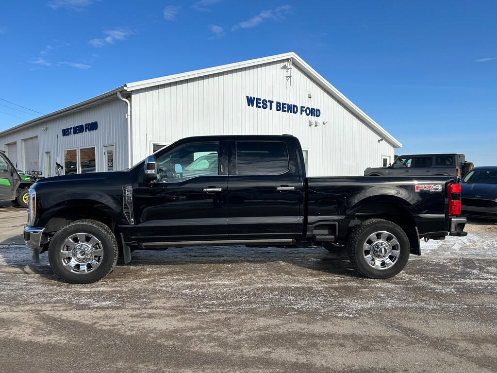 Used 2024 Ford Super Duty F-250 SRW LARIAT