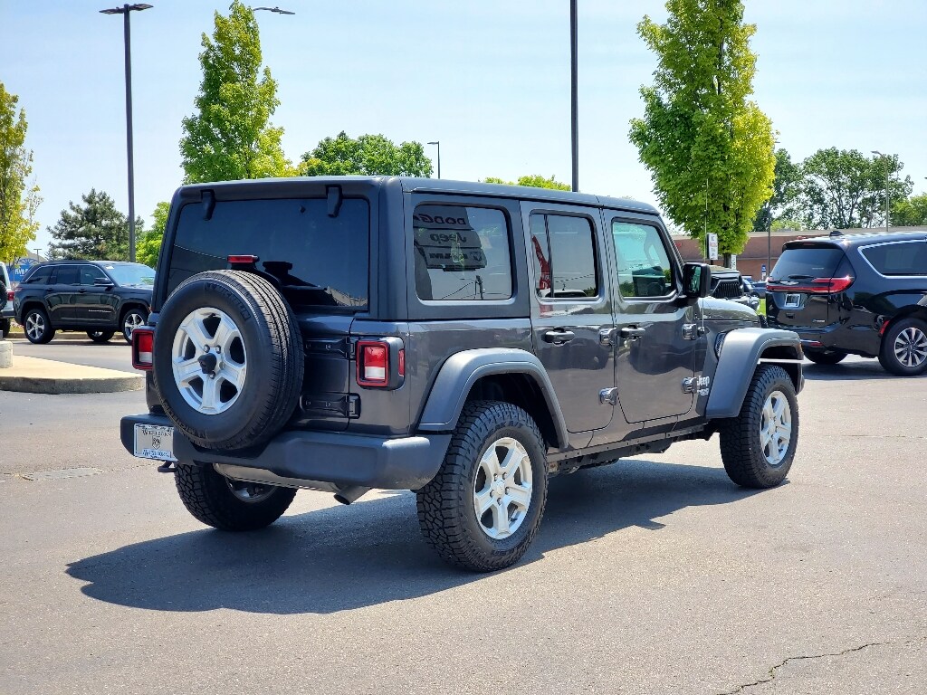 2019 Jeep Wrangler Unlimited Sport S photo 3