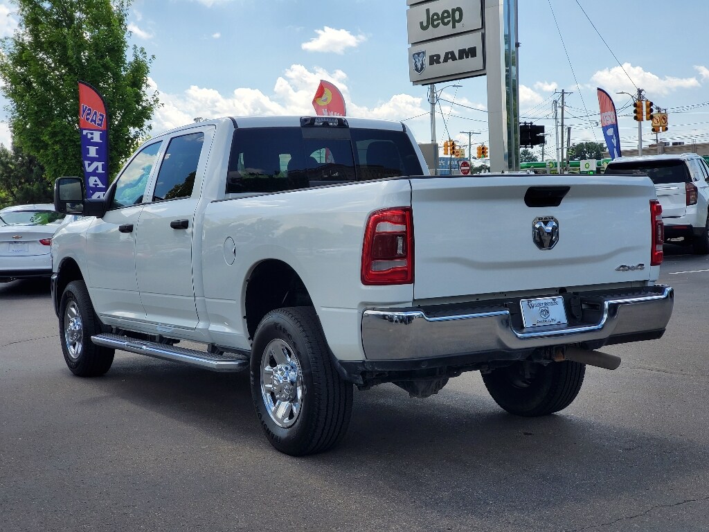 2024 Ram 2500 Tradesman photo 3