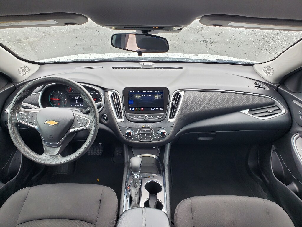 2024 Chevrolet Malibu 1LT photo 4