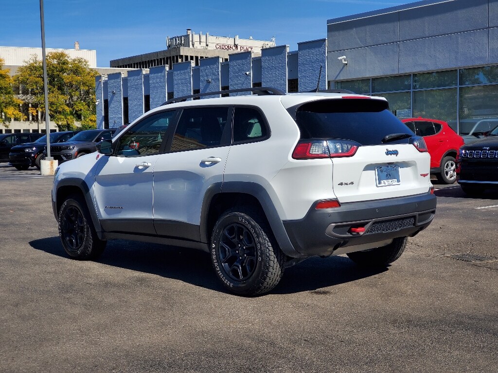2020 Jeep Cherokee Trailhawk photo 3