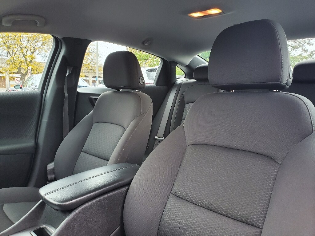2024 Chevrolet Malibu 1LT photo 3
