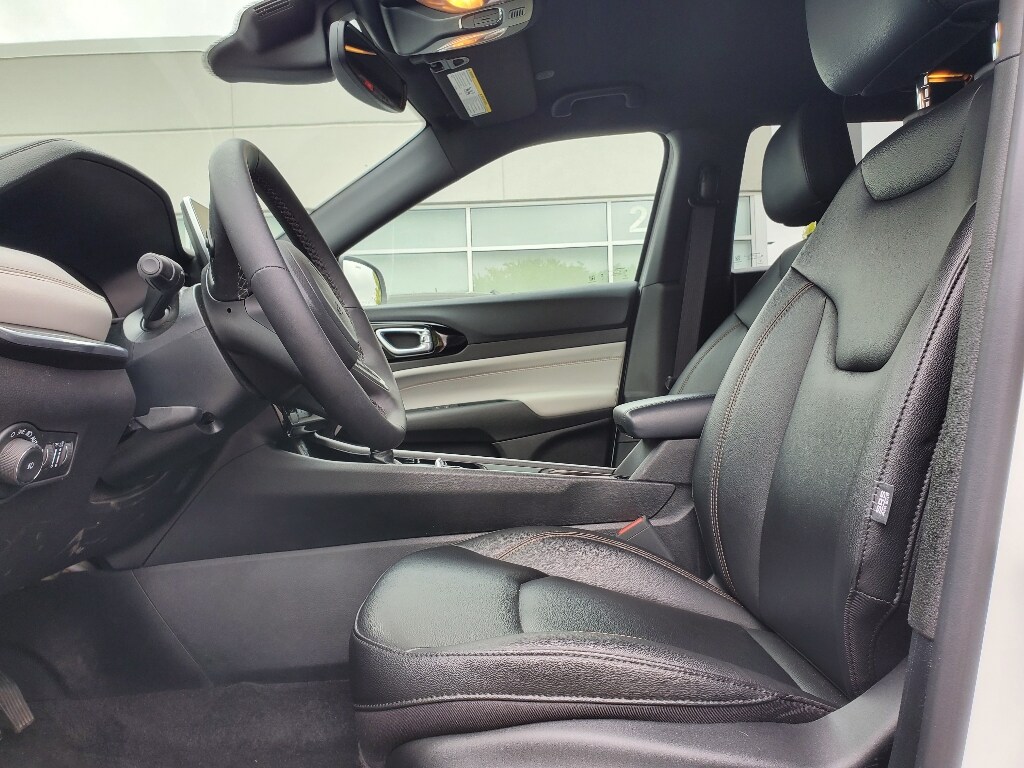2024 Jeep Compass Limited photo 4
