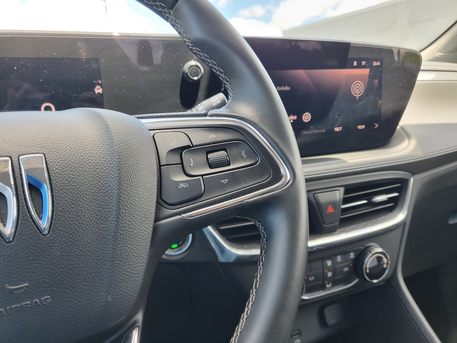 2025 Buick Encore GX Preferred - Photo 13